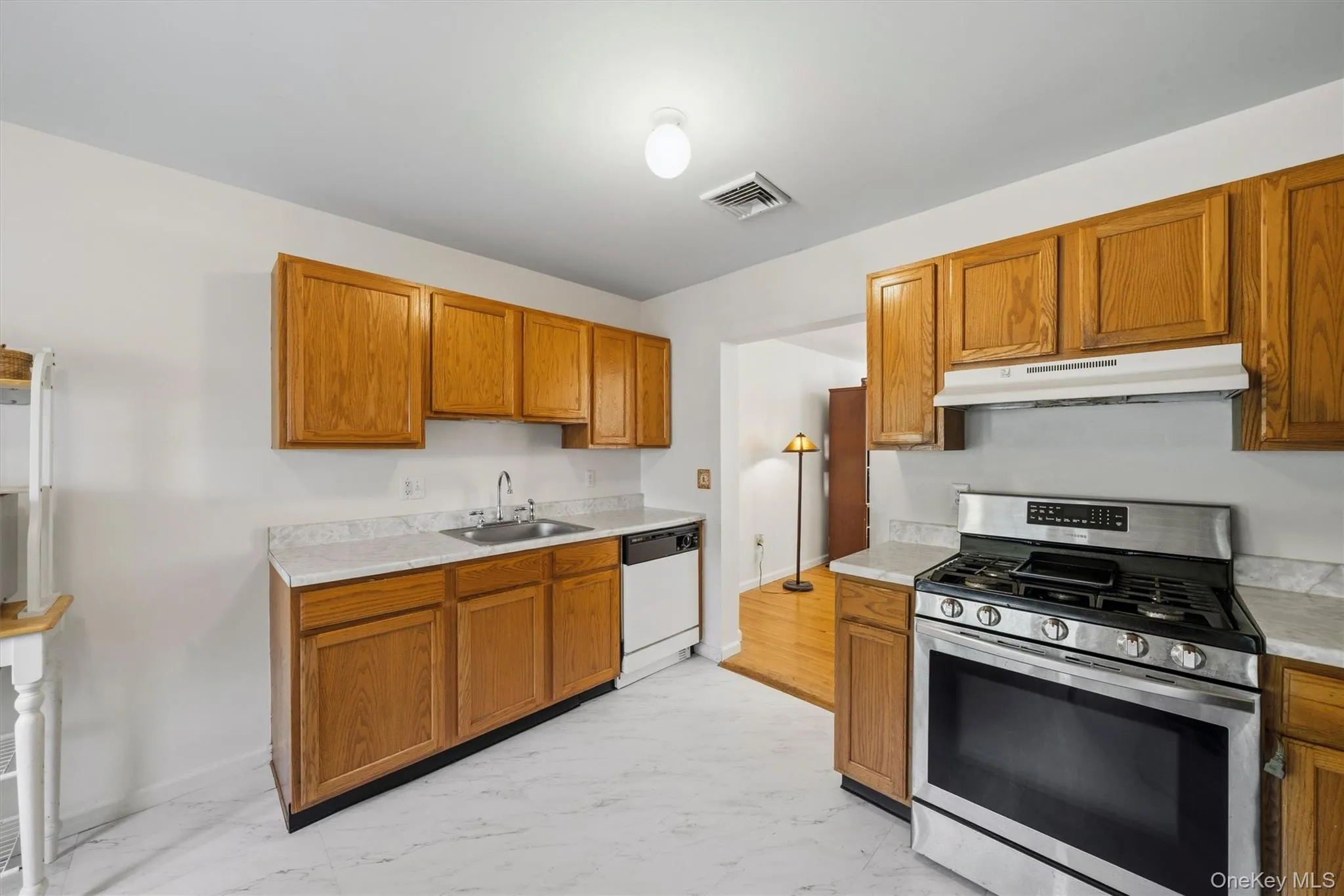 213 Eagleton Drive, Monroe, NY, 3 Bedrooms Bedrooms, 6 Rooms Rooms,2 BathroomsBathrooms,Residential,For Rent,Eagleton,0,1030733 213 Eagleton Drive, Monroe, NY, 3 Bedrooms Bedrooms, 6 Rooms Rooms,2 BathroomsBathrooms,Residential,For Rent,Eagleton,0,1030733