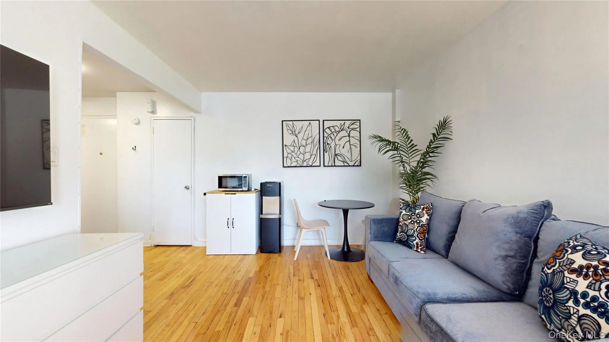 84-50 169th Street, New York, NY, 4 Rooms Rooms,1 BathroomBathrooms,Residential Lease,For Rent,169th,0,1030735 84-50 169th Street, New York, NY, 4 Rooms Rooms,1 BathroomBathrooms,Residential Lease,For Rent,169th,0,1030735