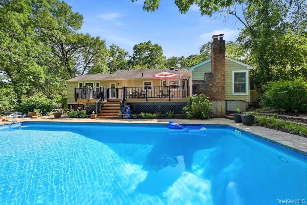 20 Williamsburg Drive, Smithtown, NY, 6 Bedrooms Bedrooms, 12 Rooms Rooms,2 BathroomsBathrooms,Residential Lease,For Rent,Williamsburg,0,1030743 20 Williamsburg Drive, Smithtown, NY, 6 Bedrooms Bedrooms, 12 Rooms Rooms,2 BathroomsBathrooms,Residential Lease,For Rent,Williamsburg,0,1030743