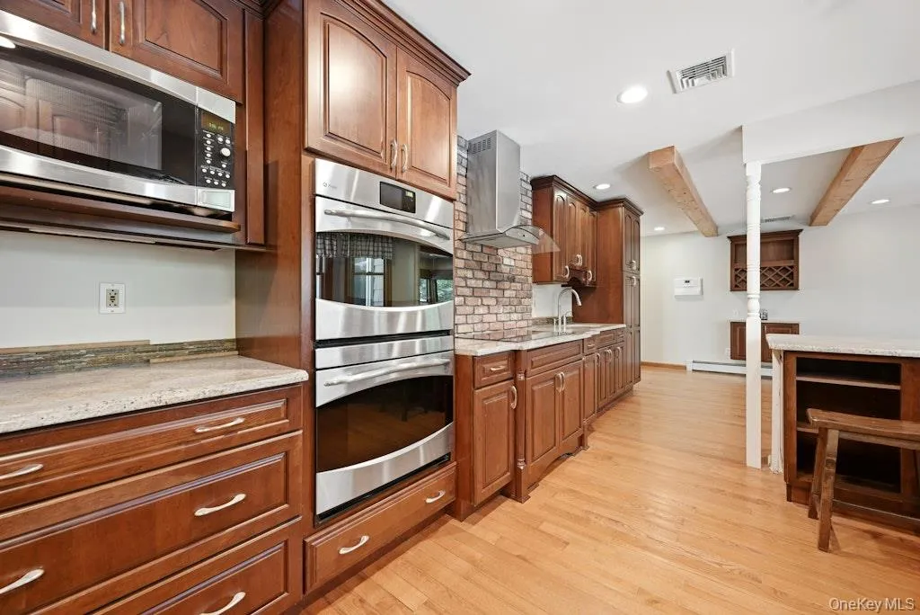 20 Williamsburg Drive, Smithtown, NY, 6 Bedrooms Bedrooms, 12 Rooms Rooms,2 BathroomsBathrooms,Residential Lease,For Rent,Williamsburg,0,1030743 20 Williamsburg Drive, Smithtown, NY, 6 Bedrooms Bedrooms, 12 Rooms Rooms,2 BathroomsBathrooms,Residential Lease,For Rent,Williamsburg,0,1030743