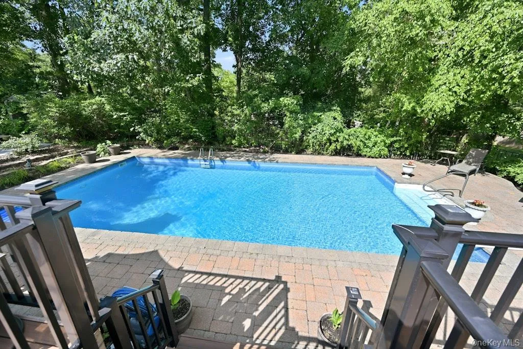 20 Williamsburg Drive, Smithtown, NY, 6 Bedrooms Bedrooms, 12 Rooms Rooms,2 BathroomsBathrooms,Residential Lease,For Rent,Williamsburg,0,1030743 20 Williamsburg Drive, Smithtown, NY, 6 Bedrooms Bedrooms, 12 Rooms Rooms,2 BathroomsBathrooms,Residential Lease,For Rent,Williamsburg,0,1030743