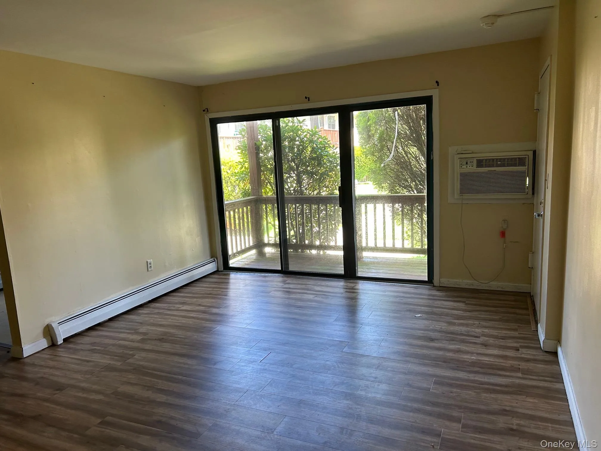 175 Sneden Place, Ramapo, NY, 1 Bedroom Bedrooms, 5 Rooms Rooms,1 BathroomBathrooms,Residential,For Rent,Sneden,0,1030744 175 Sneden Place, Ramapo, NY, 1 Bedroom Bedrooms, 5 Rooms Rooms,1 BathroomBathrooms,Residential,For Rent,Sneden,0,1030744