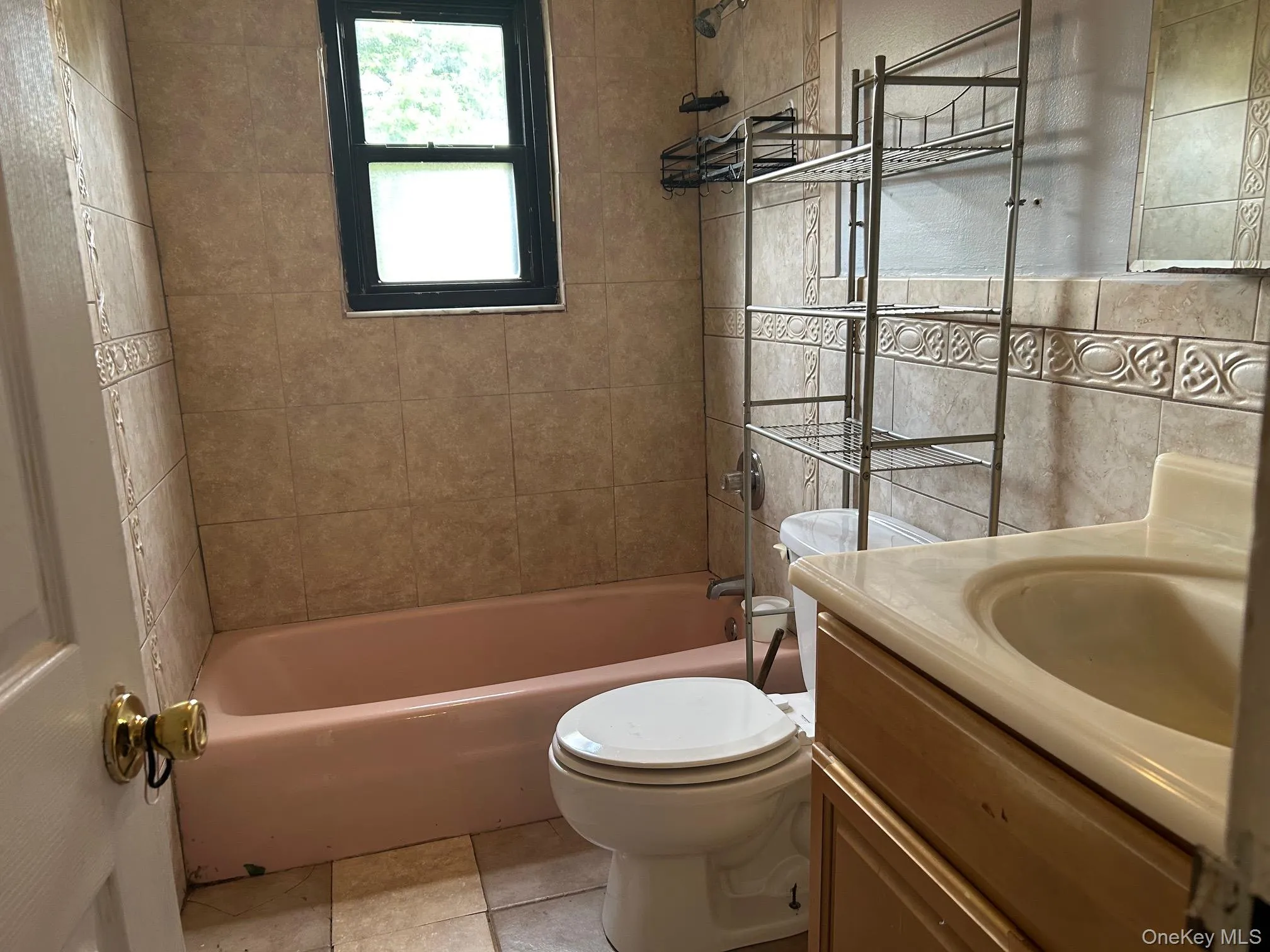 175 Sneden Place, Ramapo, NY, 1 Bedroom Bedrooms, 5 Rooms Rooms,1 BathroomBathrooms,Residential,For Rent,Sneden,0,1030744 175 Sneden Place, Ramapo, NY, 1 Bedroom Bedrooms, 5 Rooms Rooms,1 BathroomBathrooms,Residential,For Rent,Sneden,0,1030744