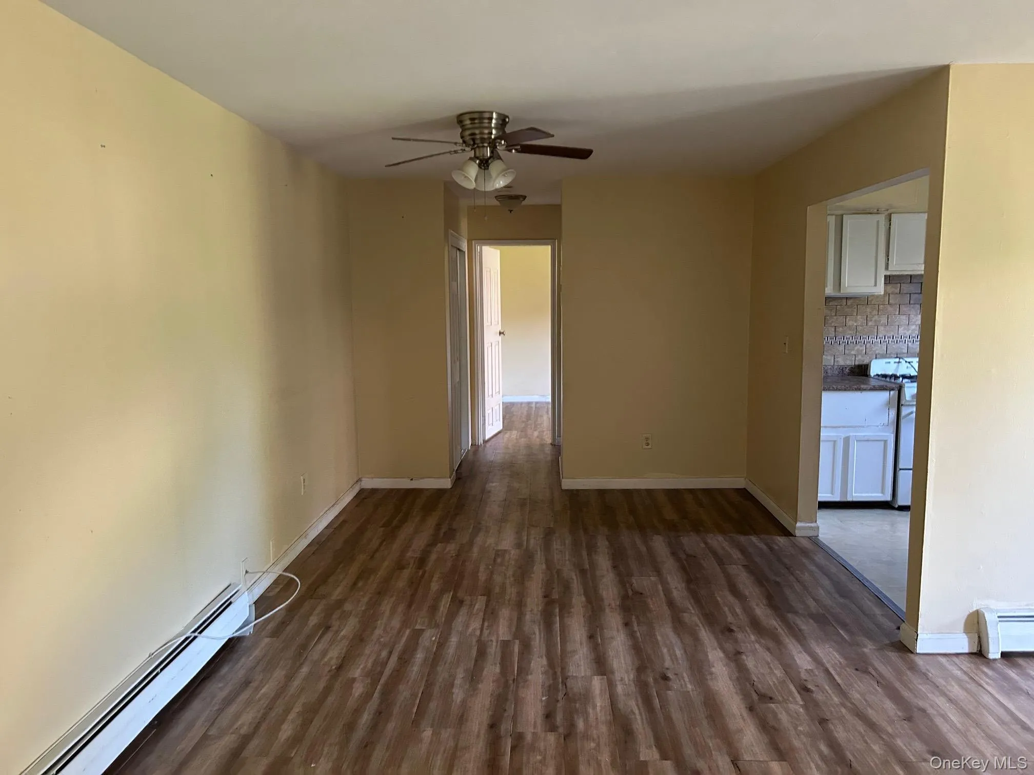 175 Sneden Place, Ramapo, NY, 1 Bedroom Bedrooms, 5 Rooms Rooms,1 BathroomBathrooms,Residential,For Rent,Sneden,0,1030744 175 Sneden Place, Ramapo, NY, 1 Bedroom Bedrooms, 5 Rooms Rooms,1 BathroomBathrooms,Residential,For Rent,Sneden,0,1030744