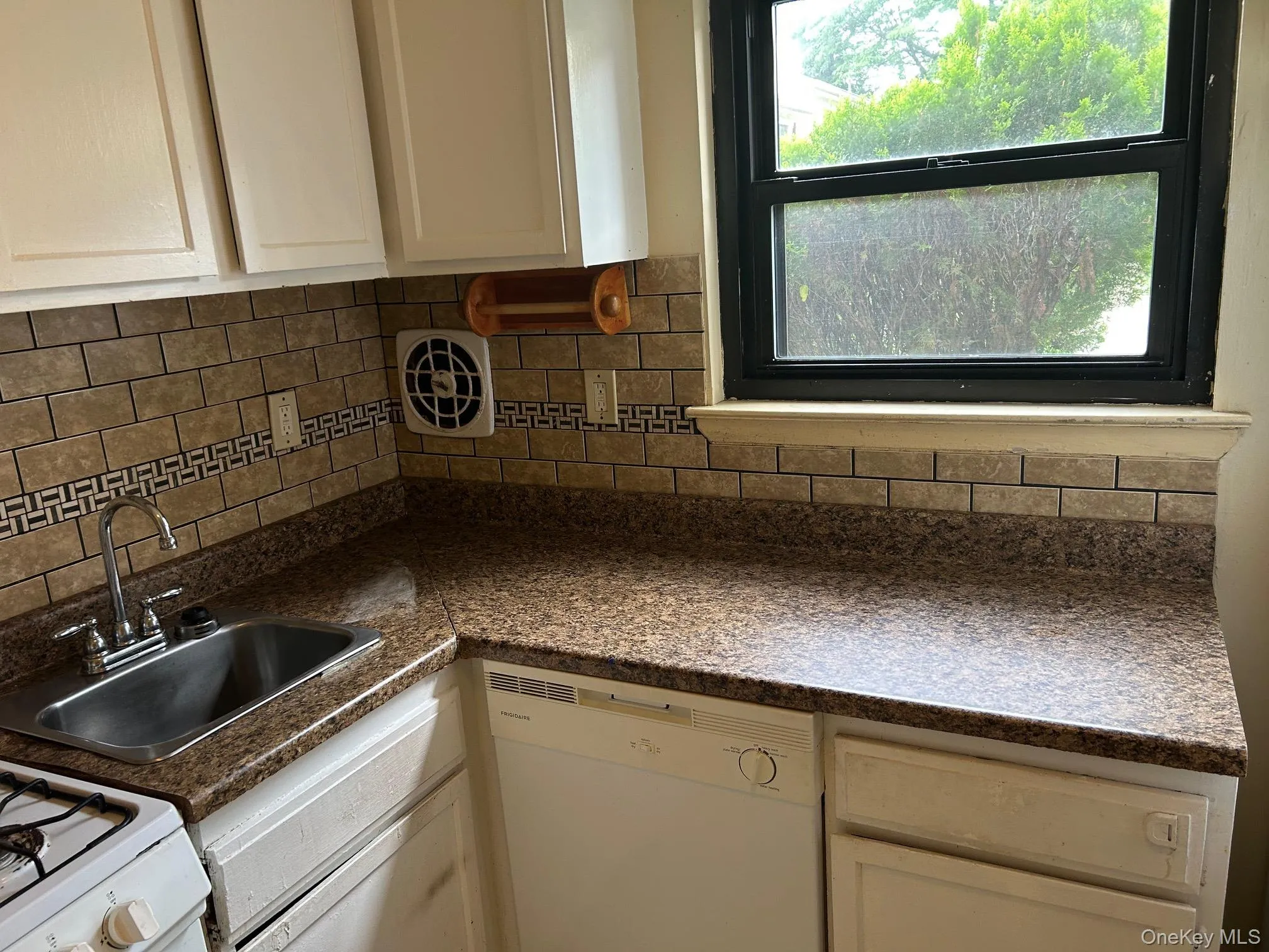 175 Sneden Place, Ramapo, NY, 1 Bedroom Bedrooms, 5 Rooms Rooms,1 BathroomBathrooms,Residential,For Rent,Sneden,0,1030744 175 Sneden Place, Ramapo, NY, 1 Bedroom Bedrooms, 5 Rooms Rooms,1 BathroomBathrooms,Residential,For Rent,Sneden,0,1030744