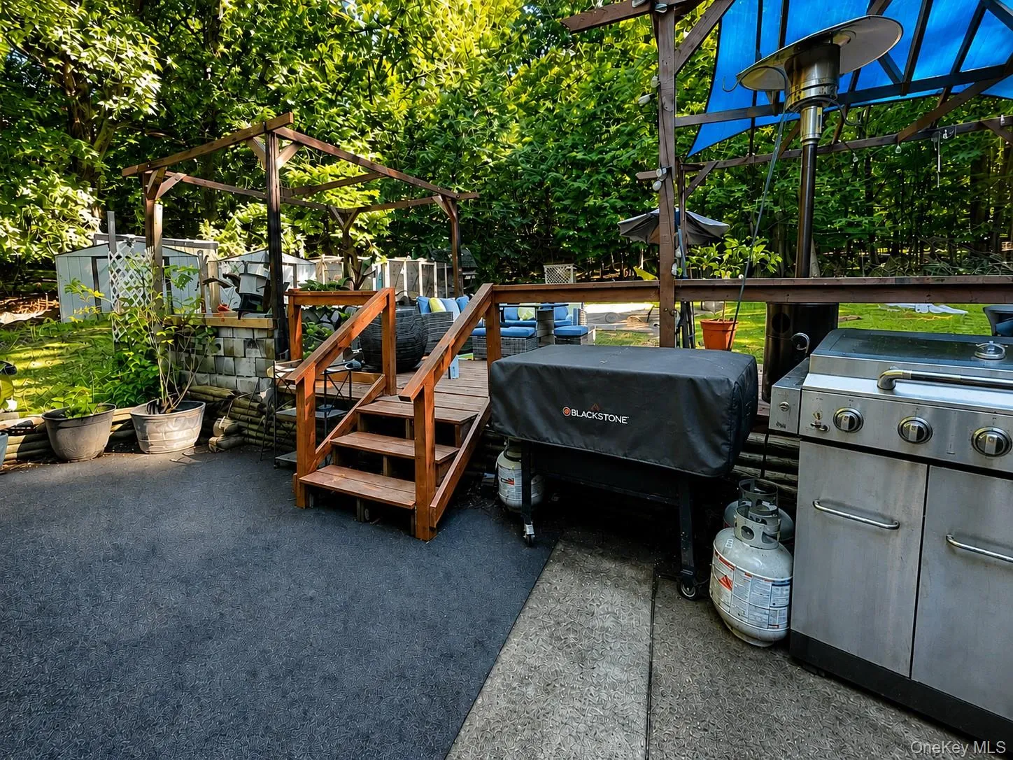 Patio/Deck area Patio/Deck area