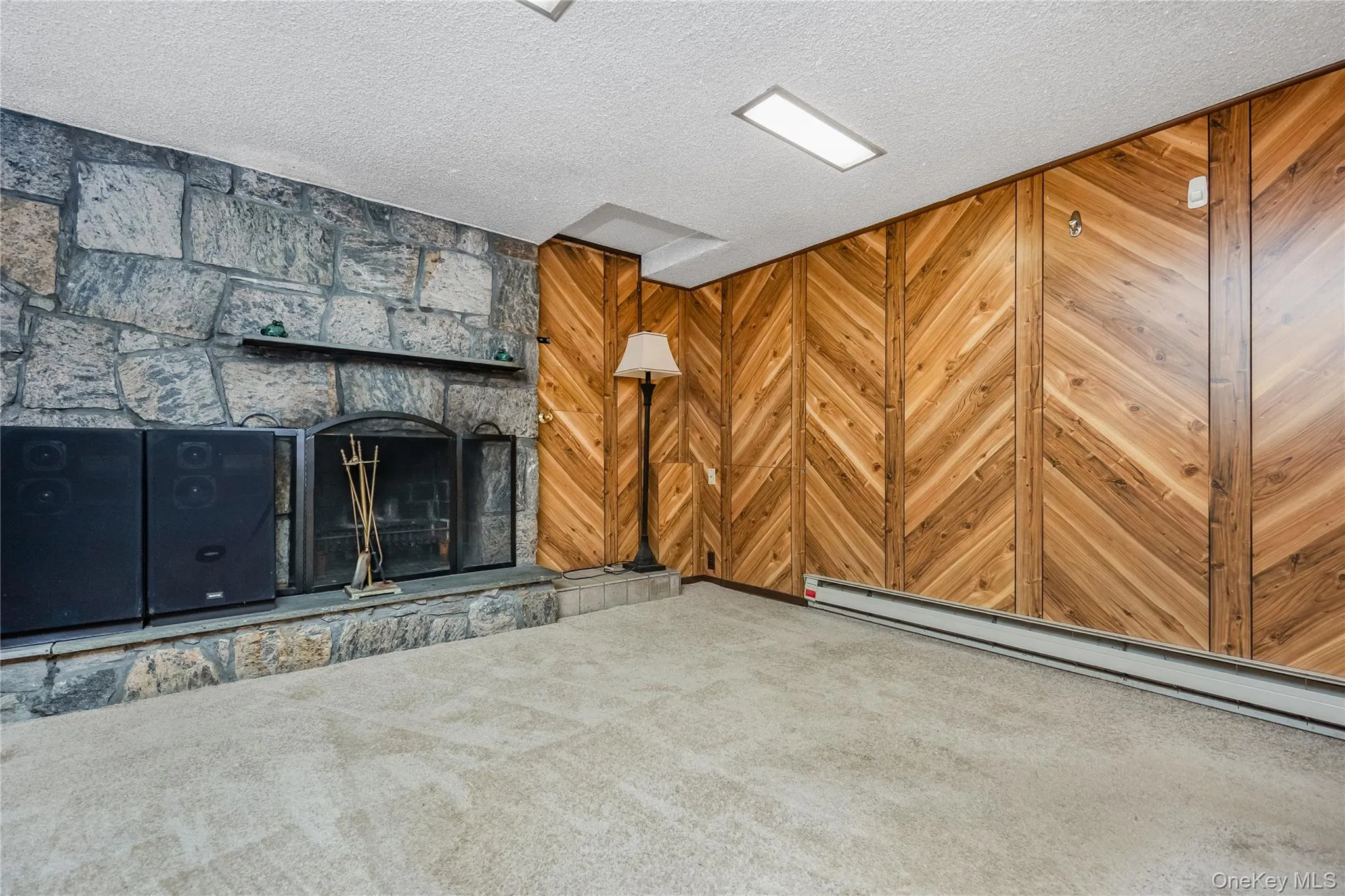 19 Glenda Drive, Babylon, NY, 4 Bedrooms Bedrooms, 7 Rooms Rooms,2 BathroomsBathrooms,Residential,For Rent,Glenda,0,1030747 19 Glenda Drive, Babylon, NY, 4 Bedrooms Bedrooms, 7 Rooms Rooms,2 BathroomsBathrooms,Residential,For Rent,Glenda,0,1030747