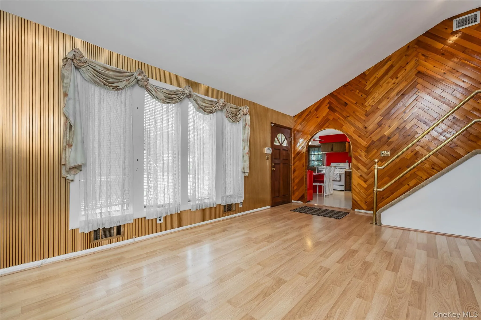 19 Glenda Drive, Babylon, NY, 4 Bedrooms Bedrooms, 7 Rooms Rooms,2 BathroomsBathrooms,Residential,For Rent,Glenda,0,1030747 19 Glenda Drive, Babylon, NY, 4 Bedrooms Bedrooms, 7 Rooms Rooms,2 BathroomsBathrooms,Residential,For Rent,Glenda,0,1030747