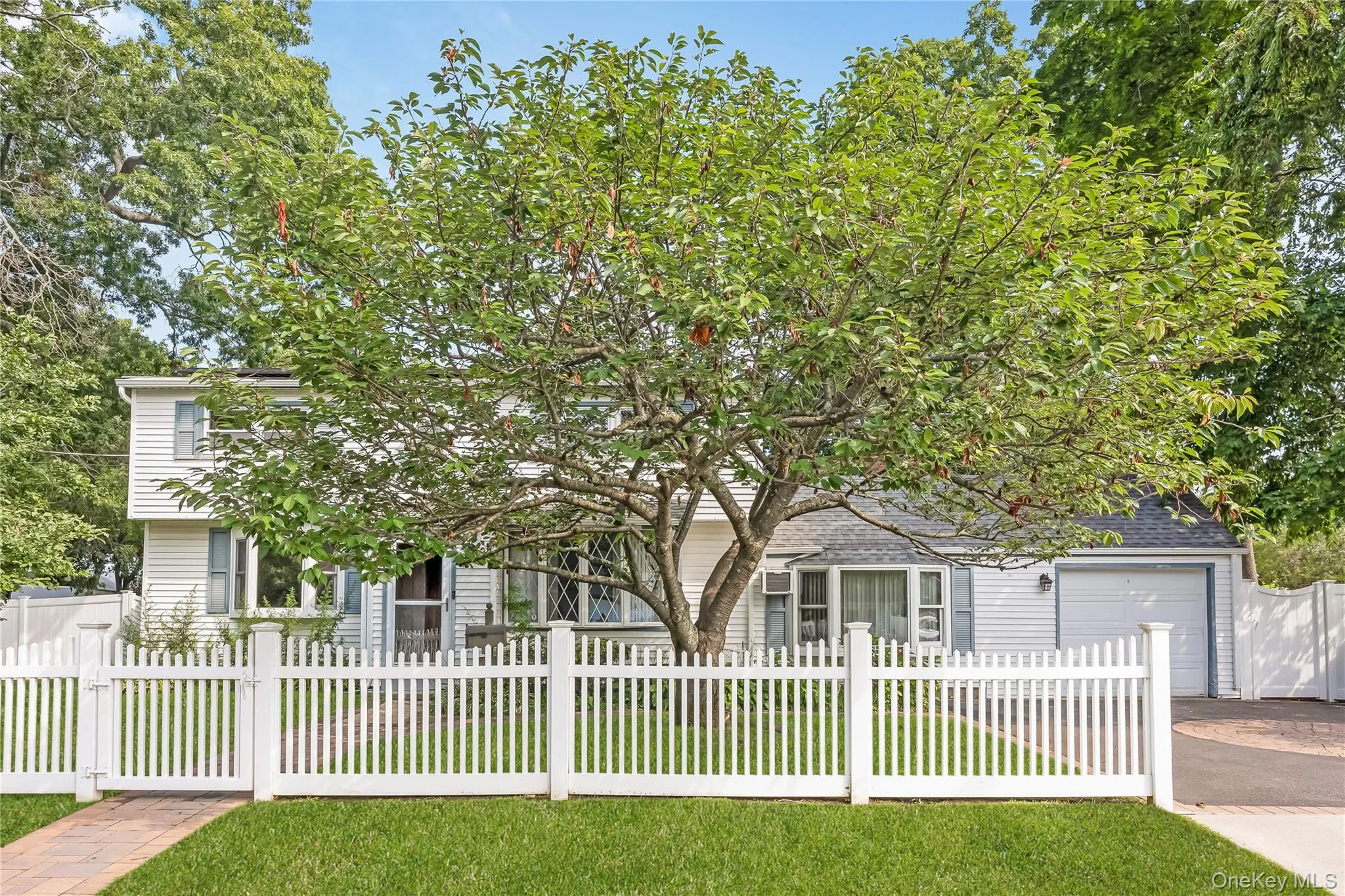 525 Beech Street, Babylon, NY, 5 Bedrooms Bedrooms, 9 Rooms Rooms,2 BathroomsBathrooms,Residential,For Rent,Beech,0,1030749 525 Beech Street, Babylon, NY, 5 Bedrooms Bedrooms, 9 Rooms Rooms,2 BathroomsBathrooms,Residential,For Rent,Beech,0,1030749