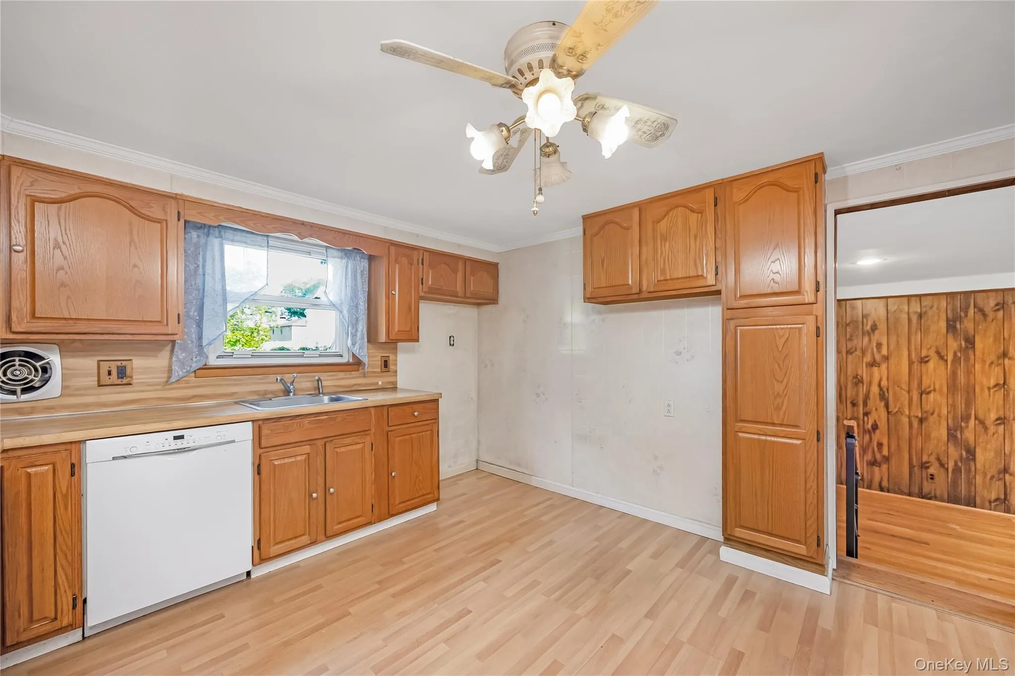 525 Beech Street, Babylon, NY, 5 Bedrooms Bedrooms, 9 Rooms Rooms,2 BathroomsBathrooms,Residential,For Rent,Beech,0,1030749 525 Beech Street, Babylon, NY, 5 Bedrooms Bedrooms, 9 Rooms Rooms,2 BathroomsBathrooms,Residential,For Rent,Beech,0,1030749
