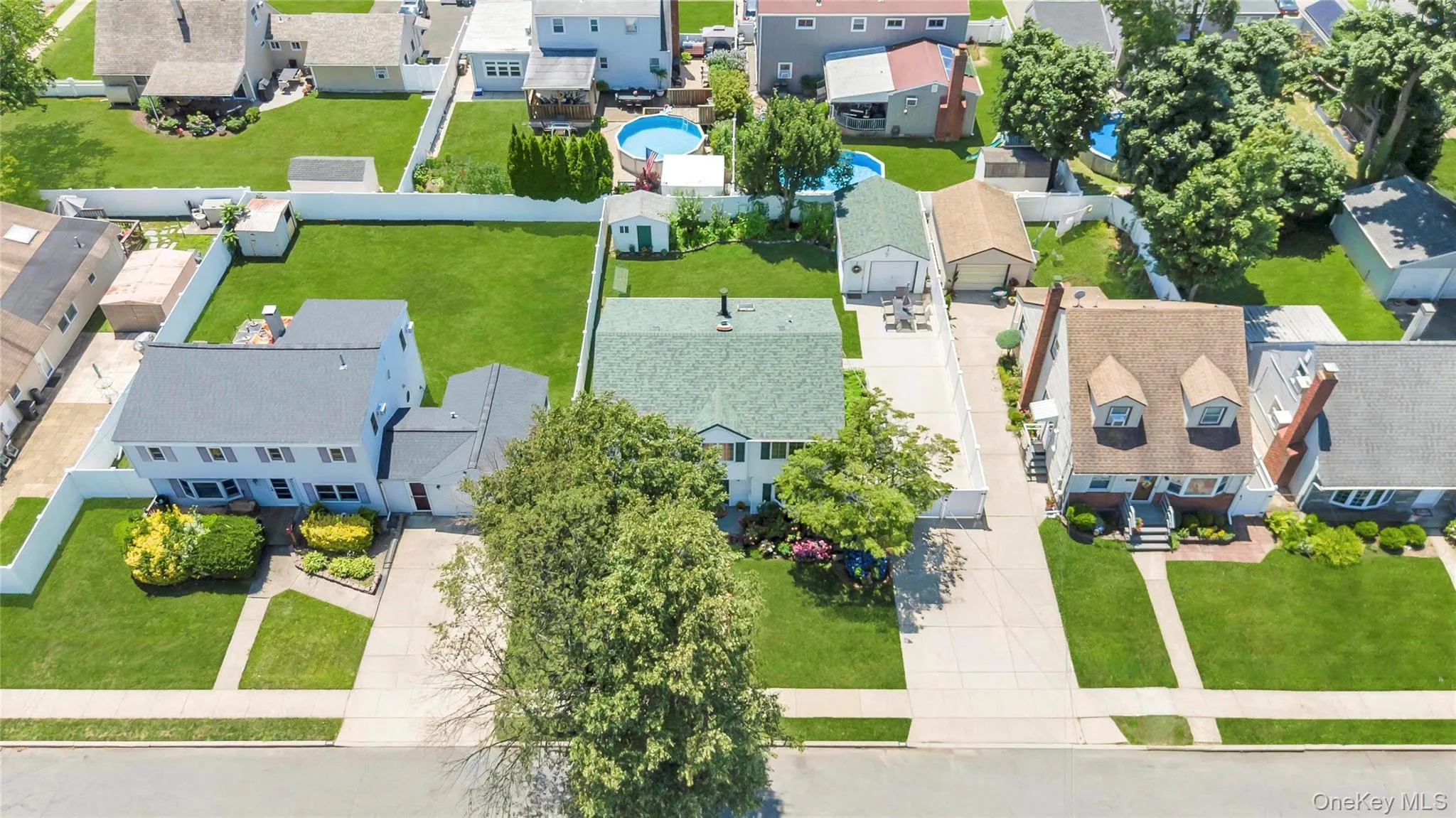 2362 6th Street, Hempstead, NY, 4 Bedrooms Bedrooms, 10 Rooms Rooms,2 BathroomsBathrooms,Residential,For Rent,6th,0,1030759 2362 6th Street, Hempstead, NY, 4 Bedrooms Bedrooms, 10 Rooms Rooms,2 BathroomsBathrooms,Residential,For Rent,6th,0,1030759