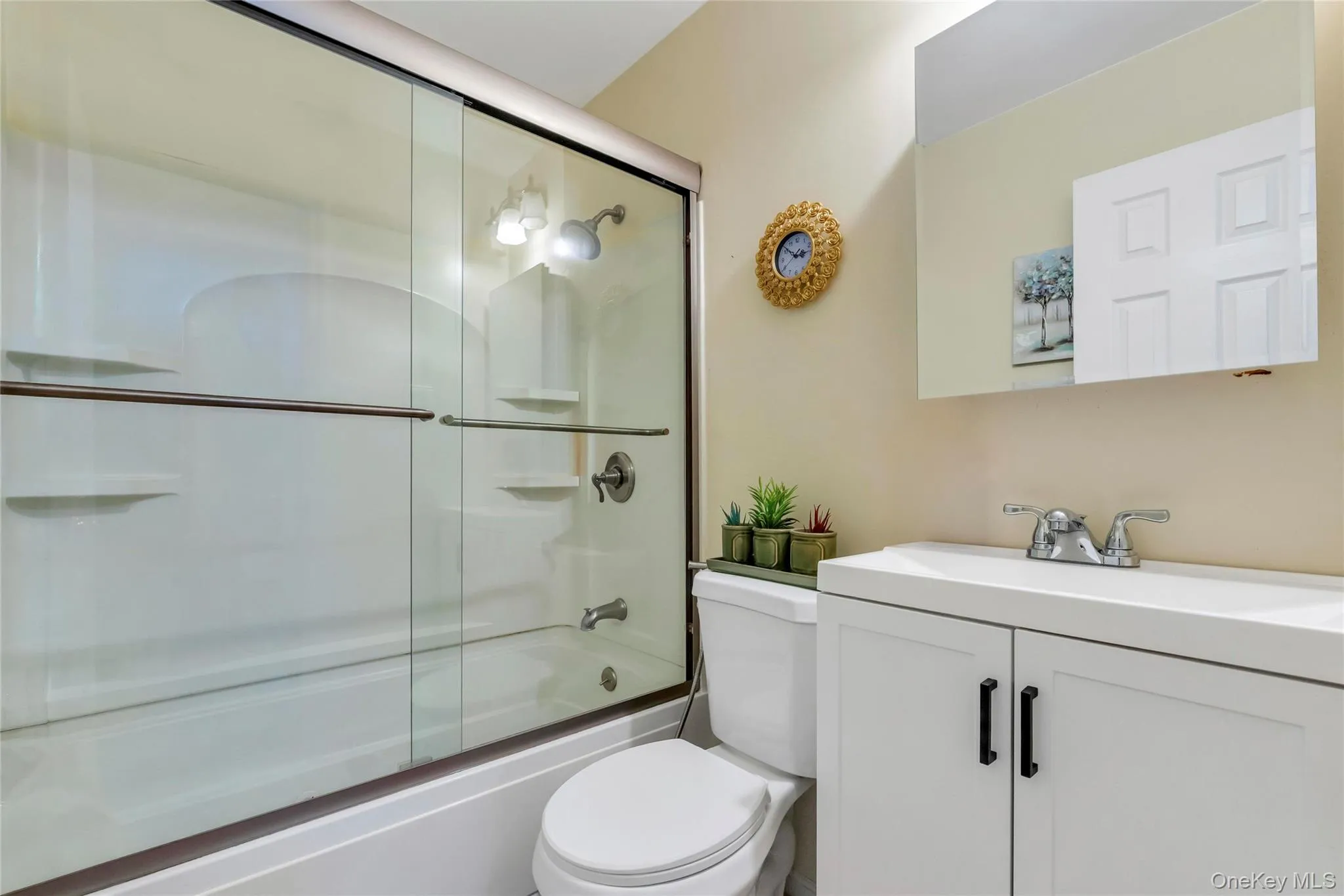 2362 6th Street, Hempstead, NY, 4 Bedrooms Bedrooms, 10 Rooms Rooms,2 BathroomsBathrooms,Residential,For Rent,6th,0,1030759 2362 6th Street, Hempstead, NY, 4 Bedrooms Bedrooms, 10 Rooms Rooms,2 BathroomsBathrooms,Residential,For Rent,6th,0,1030759
