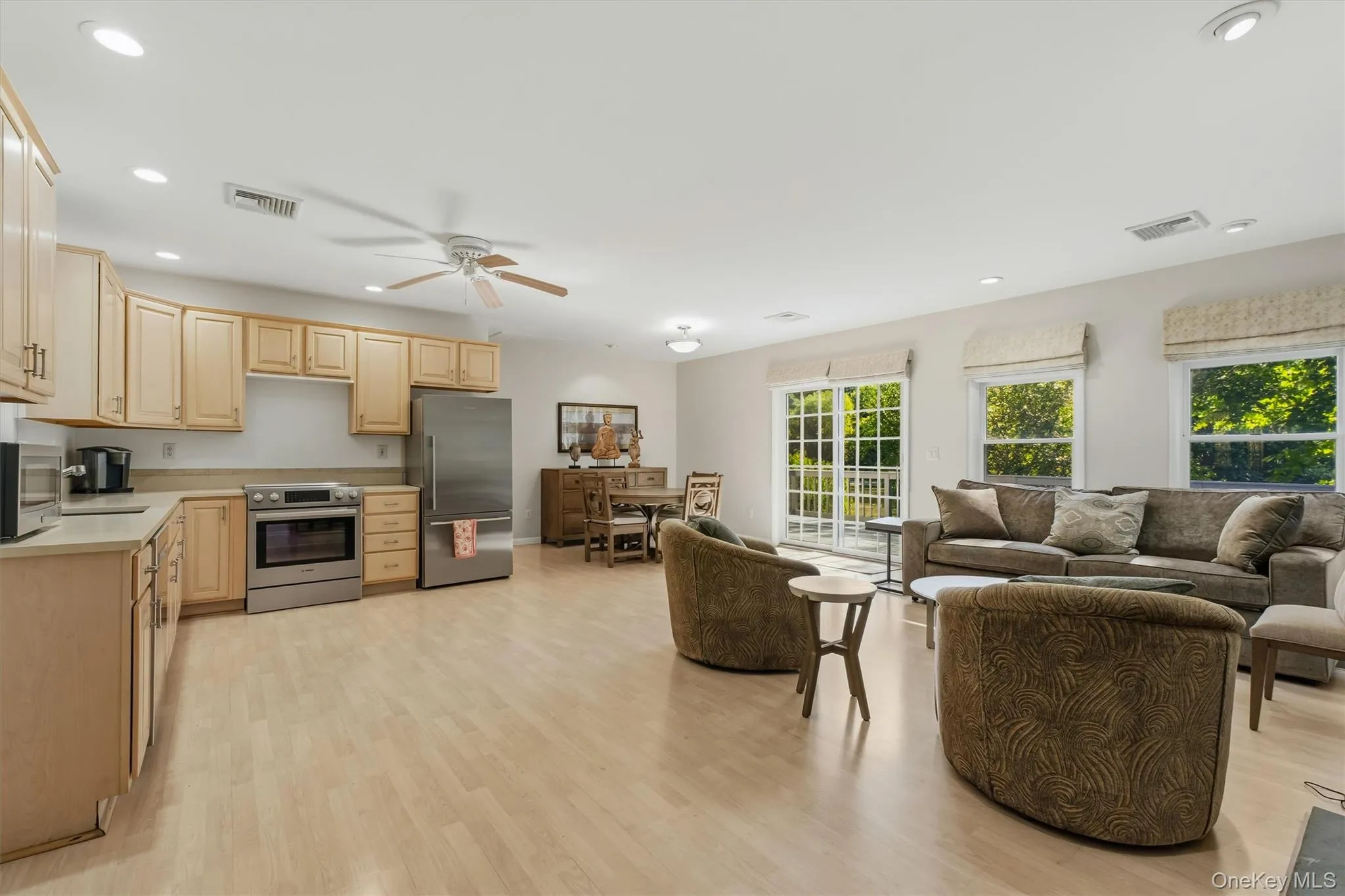 136 Lake Road, New Windsor, NY, 2 Bedrooms Bedrooms, 5 Rooms Rooms,1 BathroomBathrooms,Residential,For Rent,Lake,0,1030769 136 Lake Road, New Windsor, NY, 2 Bedrooms Bedrooms, 5 Rooms Rooms,1 BathroomBathrooms,Residential,For Rent,Lake,0,1030769