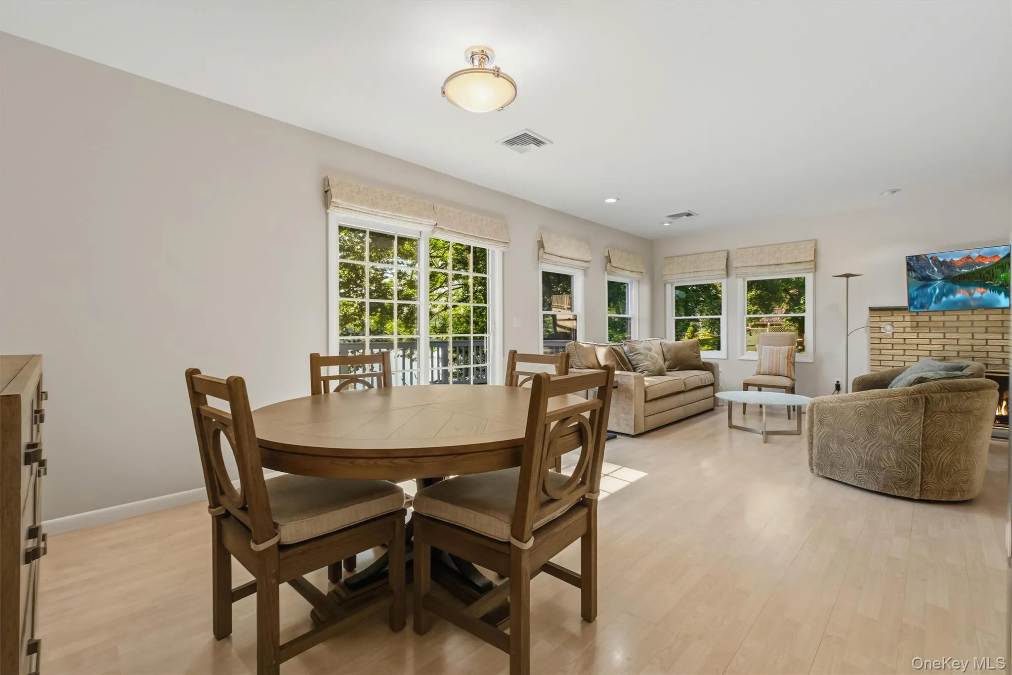 136 Lake Road, New Windsor, NY, 2 Bedrooms Bedrooms, 5 Rooms Rooms,1 BathroomBathrooms,Residential,For Rent,Lake,0,1030769 136 Lake Road, New Windsor, NY, 2 Bedrooms Bedrooms, 5 Rooms Rooms,1 BathroomBathrooms,Residential,For Rent,Lake,0,1030769