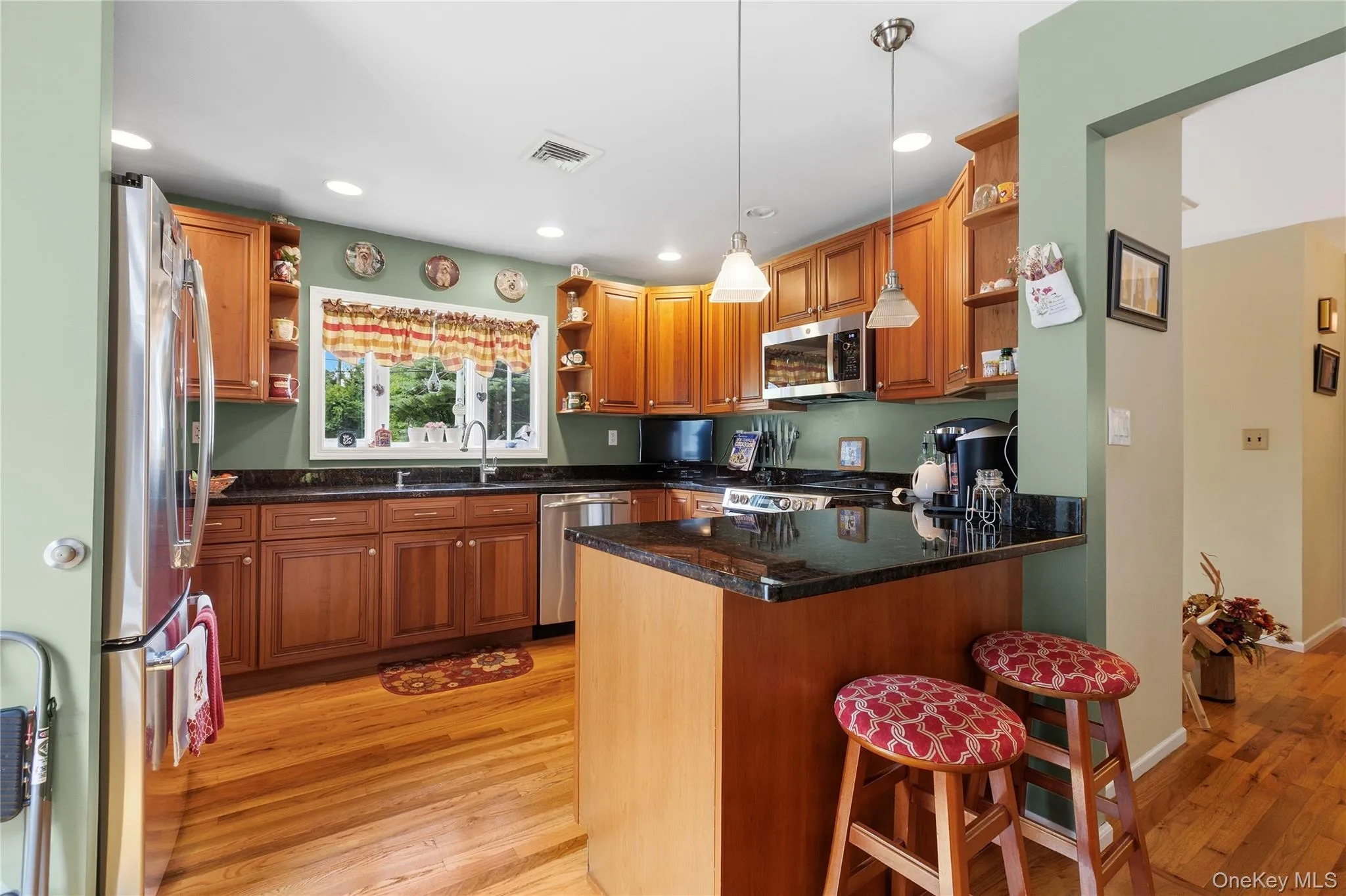 15 Hood Place, Cortlandt, NY, 3 Bedrooms Bedrooms, 7 Rooms Rooms,2 BathroomsBathrooms,Residential,For Rent,Hood,0,1030782 15 Hood Place, Cortlandt, NY, 3 Bedrooms Bedrooms, 7 Rooms Rooms,2 BathroomsBathrooms,Residential,For Rent,Hood,0,1030782