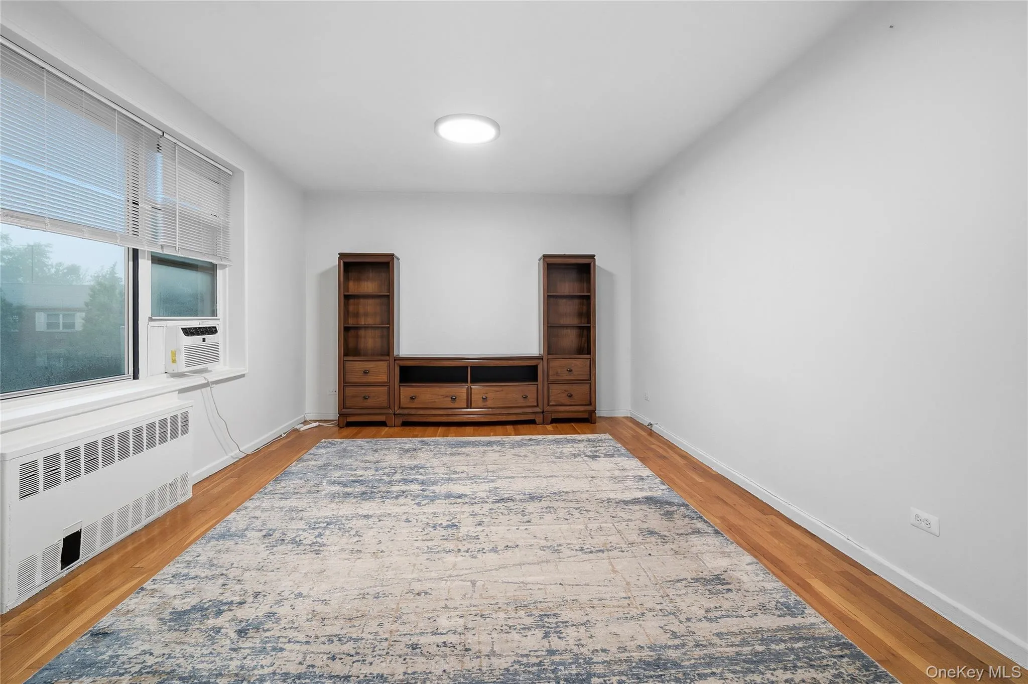74-45 Yellowstone Boulevard, New York, NY, 1 Bedroom Bedrooms, 5 Rooms Rooms,1 BathroomBathrooms,Residential,For Rent,Yellowstone,0,1030783 74-45 Yellowstone Boulevard, New York, NY, 1 Bedroom Bedrooms, 5 Rooms Rooms,1 BathroomBathrooms,Residential,For Rent,Yellowstone,0,1030783