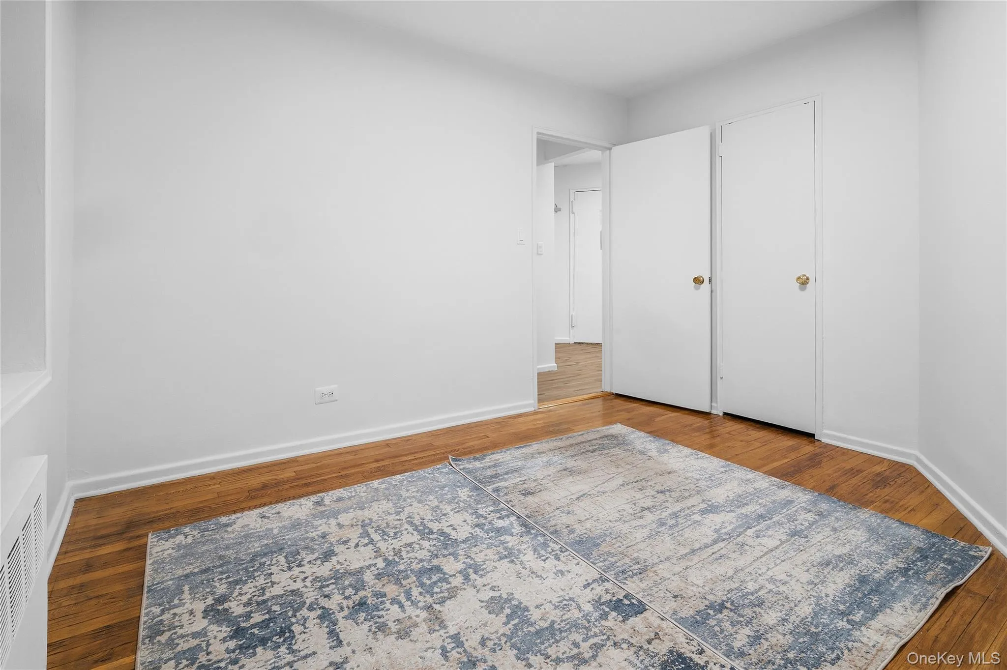 74-45 Yellowstone Boulevard, New York, NY, 1 Bedroom Bedrooms, 5 Rooms Rooms,1 BathroomBathrooms,Residential,For Rent,Yellowstone,0,1030783 74-45 Yellowstone Boulevard, New York, NY, 1 Bedroom Bedrooms, 5 Rooms Rooms,1 BathroomBathrooms,Residential,For Rent,Yellowstone,0,1030783
