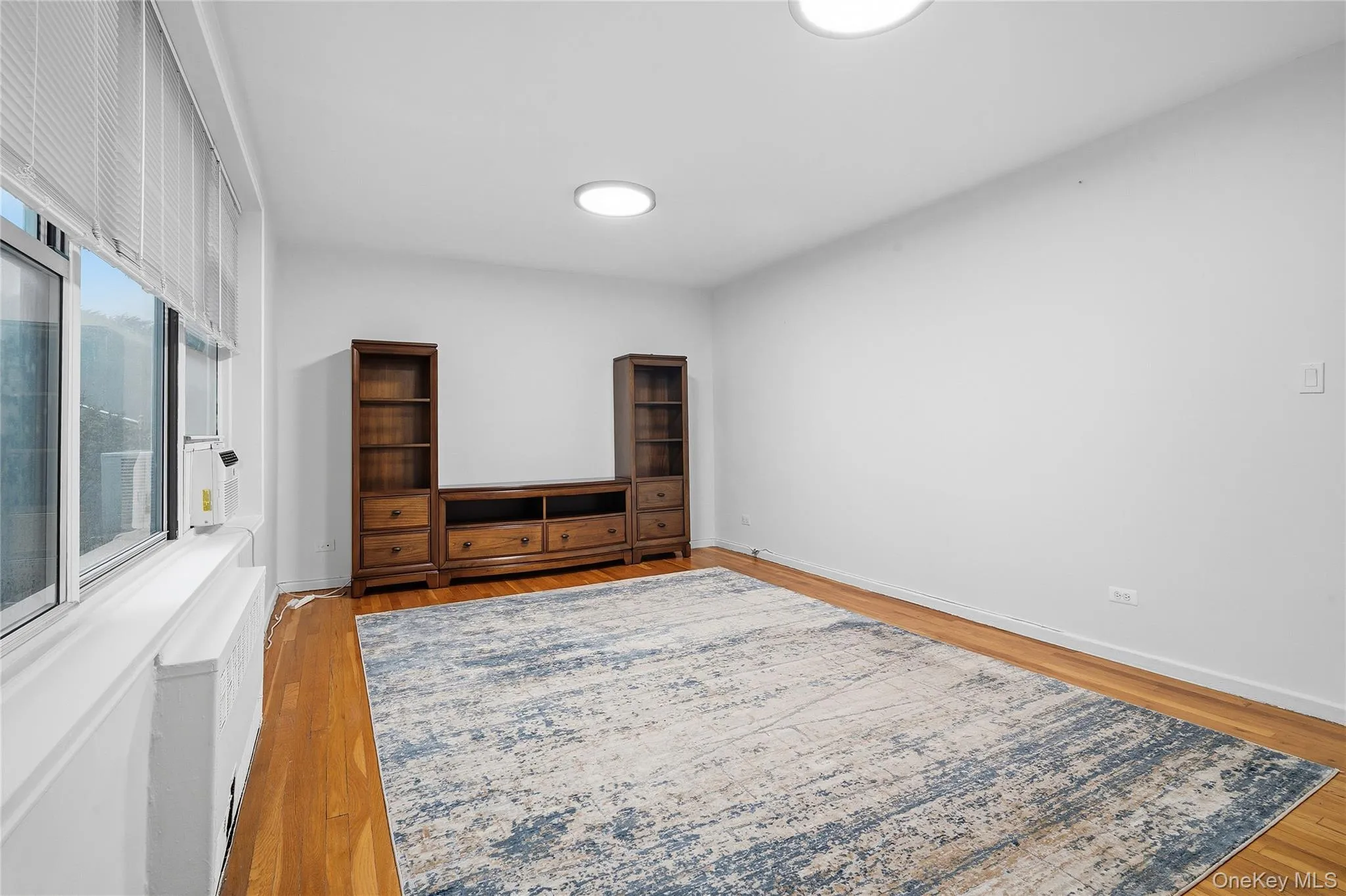 74-45 Yellowstone Boulevard, New York, NY, 1 Bedroom Bedrooms, 5 Rooms Rooms,1 BathroomBathrooms,Residential,For Rent,Yellowstone,0,1030783 74-45 Yellowstone Boulevard, New York, NY, 1 Bedroom Bedrooms, 5 Rooms Rooms,1 BathroomBathrooms,Residential,For Rent,Yellowstone,0,1030783