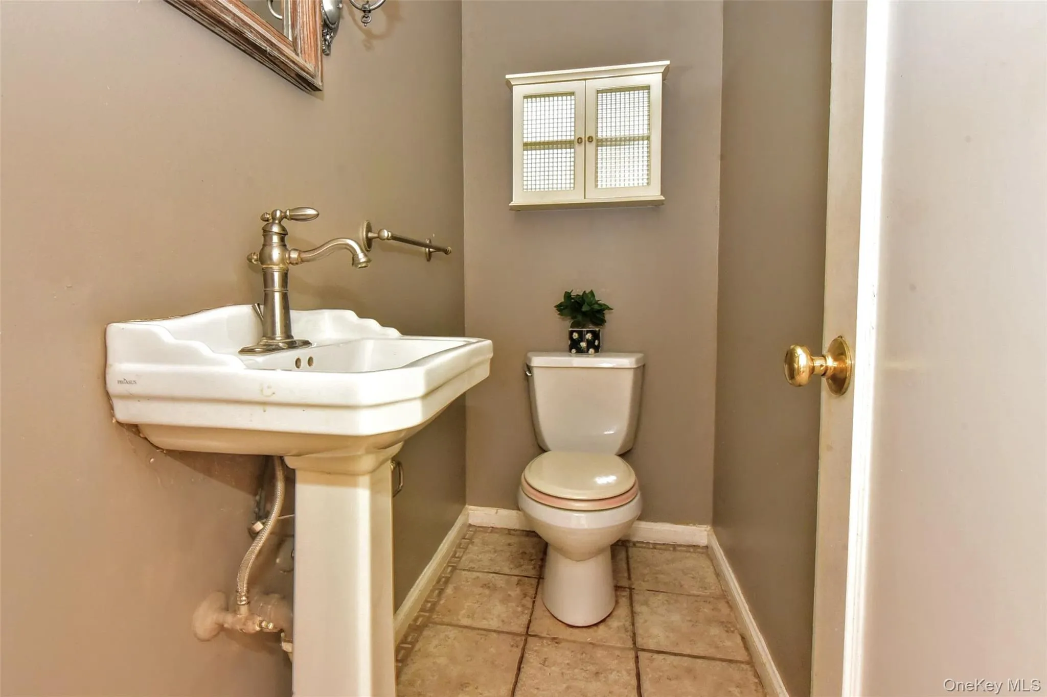 127 Hunt Avenue, Orangetown, NY, 3 Bedrooms Bedrooms, 7 Rooms Rooms,1 BathroomBathrooms,Residential,For Rent,Hunt,0,1030784 127 Hunt Avenue, Orangetown, NY, 3 Bedrooms Bedrooms, 7 Rooms Rooms,1 BathroomBathrooms,Residential,For Rent,Hunt,0,1030784