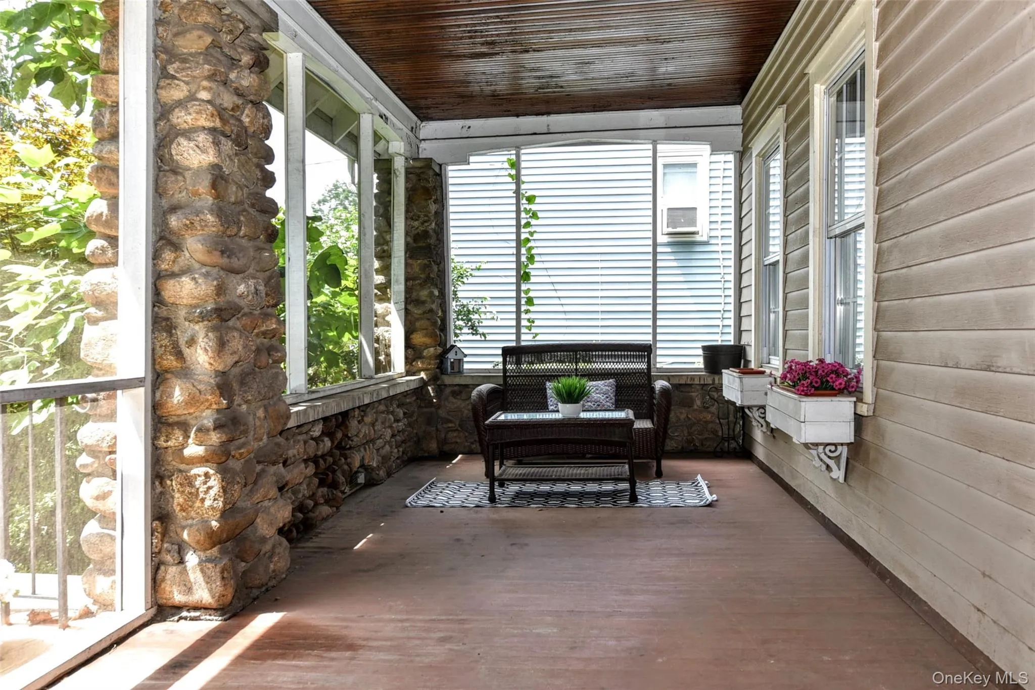 Sit and relax on your private porch Sit and relax on your private porch