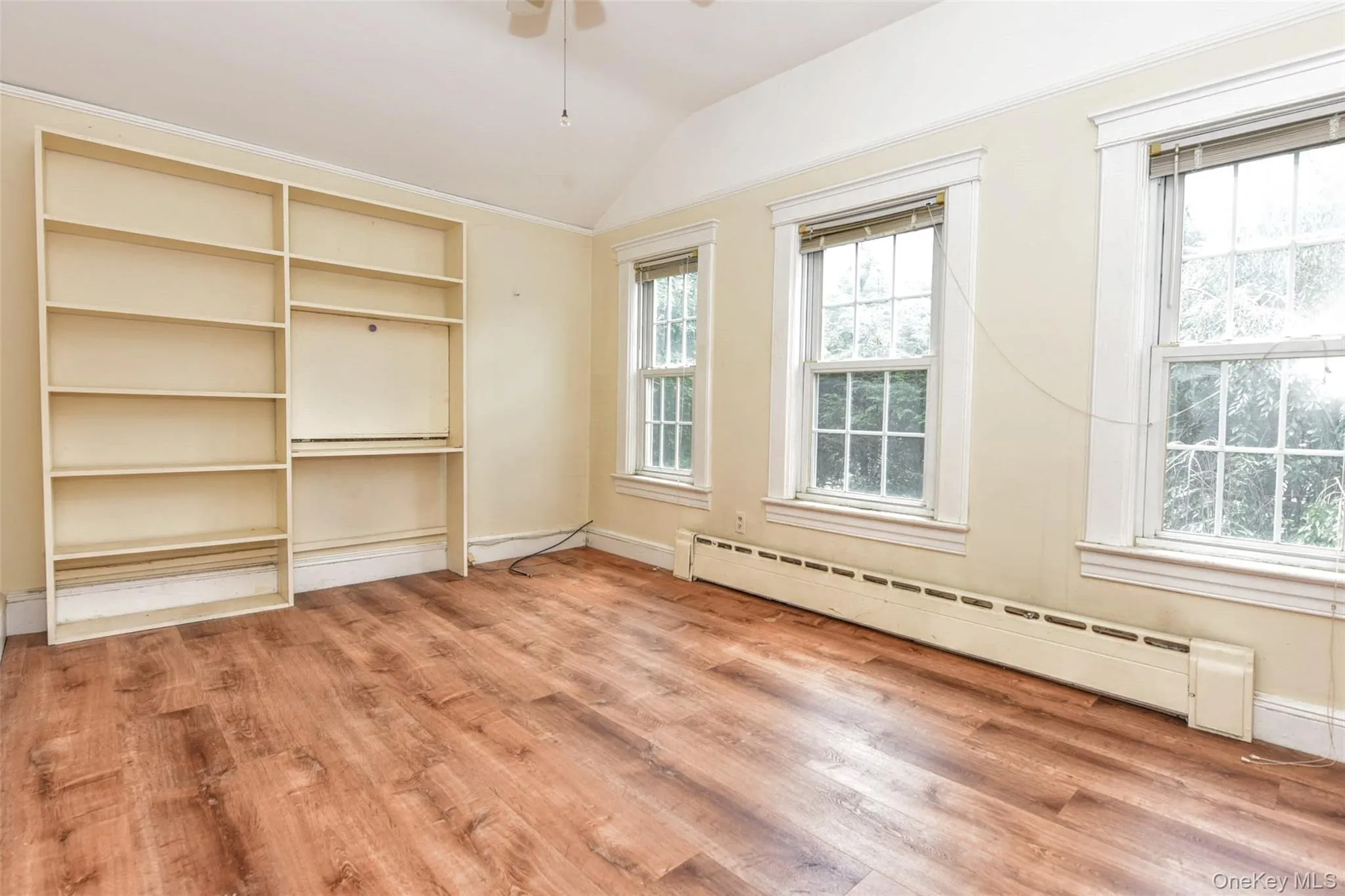 127 Hunt Avenue, Orangetown, NY, 3 Bedrooms Bedrooms, 7 Rooms Rooms,1 BathroomBathrooms,Residential,For Rent,Hunt,0,1030784 127 Hunt Avenue, Orangetown, NY, 3 Bedrooms Bedrooms, 7 Rooms Rooms,1 BathroomBathrooms,Residential,For Rent,Hunt,0,1030784