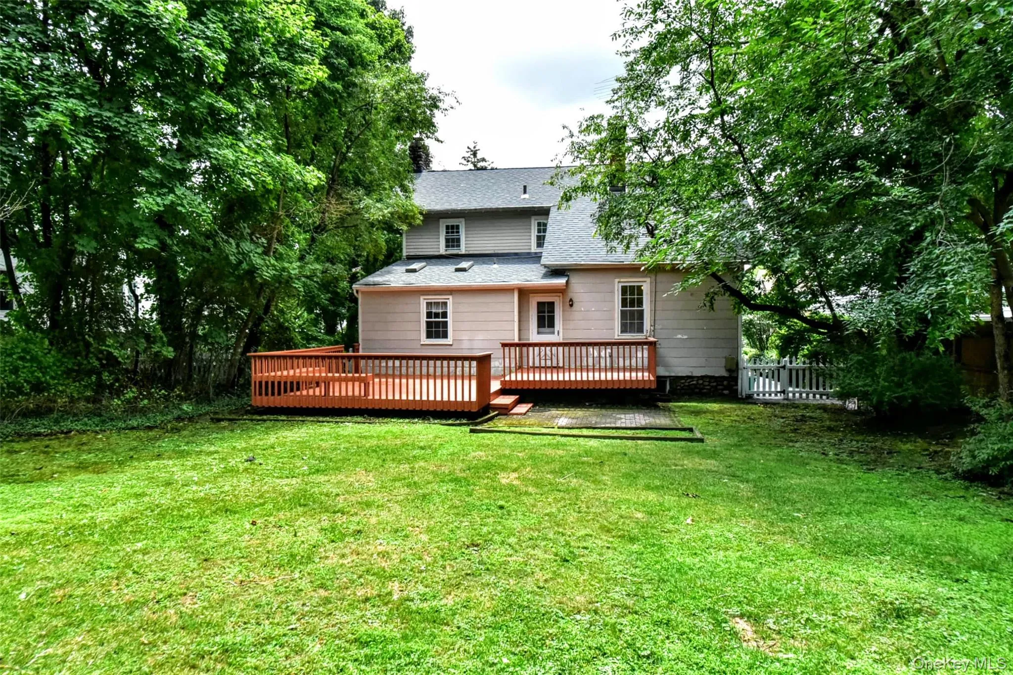 127 Hunt Avenue, Orangetown, NY, 3 Bedrooms Bedrooms, 7 Rooms Rooms,1 BathroomBathrooms,Residential,For Rent,Hunt,0,1030784 127 Hunt Avenue, Orangetown, NY, 3 Bedrooms Bedrooms, 7 Rooms Rooms,1 BathroomBathrooms,Residential,For Rent,Hunt,0,1030784