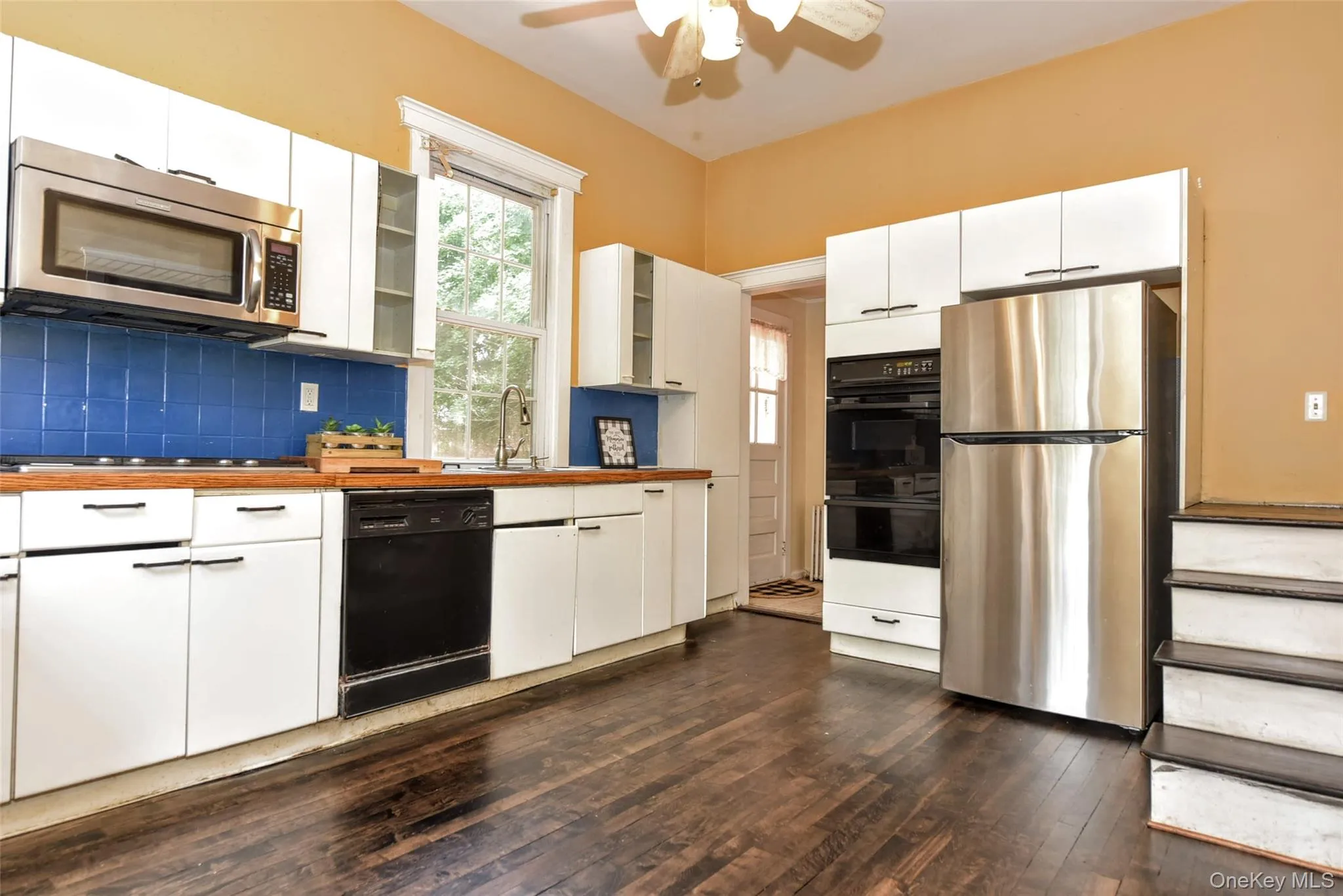 127 Hunt Avenue, Orangetown, NY, 3 Bedrooms Bedrooms, 7 Rooms Rooms,1 BathroomBathrooms,Residential,For Rent,Hunt,0,1030784 127 Hunt Avenue, Orangetown, NY, 3 Bedrooms Bedrooms, 7 Rooms Rooms,1 BathroomBathrooms,Residential,For Rent,Hunt,0,1030784