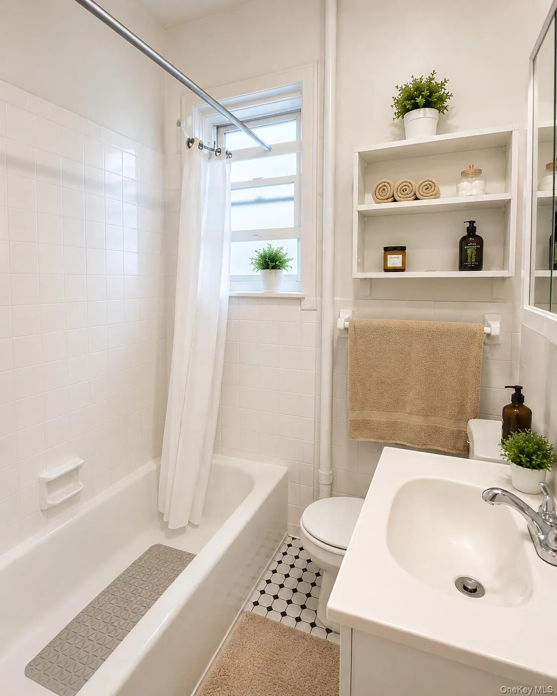 4712 1/2 99th Street, New York, NY, 1 Bedroom Bedrooms, 4 Rooms Rooms,1 BathroomBathrooms,Residential Lease,For Rent,99th,0,1030786 4712 1/2 99th Street, New York, NY, 1 Bedroom Bedrooms, 4 Rooms Rooms,1 BathroomBathrooms,Residential Lease,For Rent,99th,0,1030786