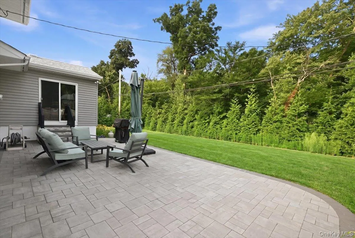 658 Richmond Road, Hempstead, NY, 3 Bedrooms Bedrooms, 7 Rooms Rooms,2 BathroomsBathrooms,Residential,For Rent,Richmond,0,1030787 658 Richmond Road, Hempstead, NY, 3 Bedrooms Bedrooms, 7 Rooms Rooms,2 BathroomsBathrooms,Residential,For Rent,Richmond,0,1030787