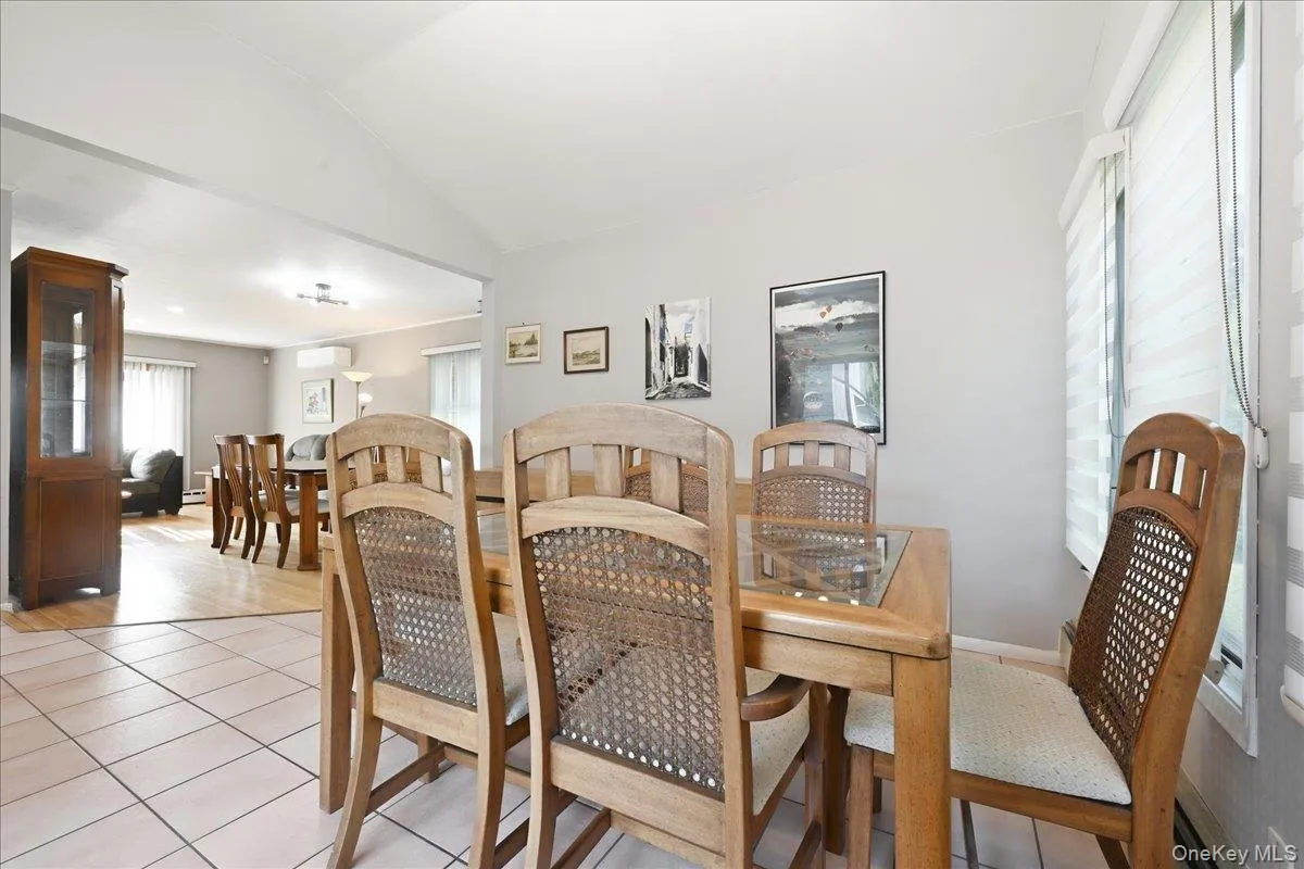 658 Richmond Road, Hempstead, NY, 3 Bedrooms Bedrooms, 7 Rooms Rooms,2 BathroomsBathrooms,Residential,For Rent,Richmond,0,1030787 658 Richmond Road, Hempstead, NY, 3 Bedrooms Bedrooms, 7 Rooms Rooms,2 BathroomsBathrooms,Residential,For Rent,Richmond,0,1030787