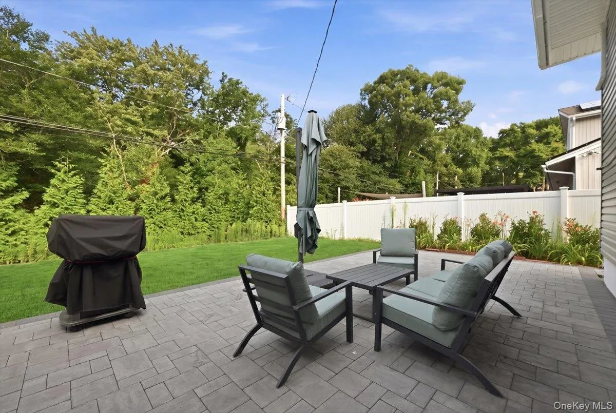 658 Richmond Road, Hempstead, NY, 3 Bedrooms Bedrooms, 7 Rooms Rooms,2 BathroomsBathrooms,Residential,For Rent,Richmond,0,1030787 658 Richmond Road, Hempstead, NY, 3 Bedrooms Bedrooms, 7 Rooms Rooms,2 BathroomsBathrooms,Residential,For Rent,Richmond,0,1030787