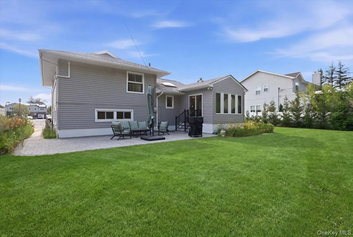 658 Richmond Road, Hempstead, NY, 3 Bedrooms Bedrooms, 7 Rooms Rooms,2 BathroomsBathrooms,Residential,For Rent,Richmond,0,1030787 658 Richmond Road, Hempstead, NY, 3 Bedrooms Bedrooms, 7 Rooms Rooms,2 BathroomsBathrooms,Residential,For Rent,Richmond,0,1030787