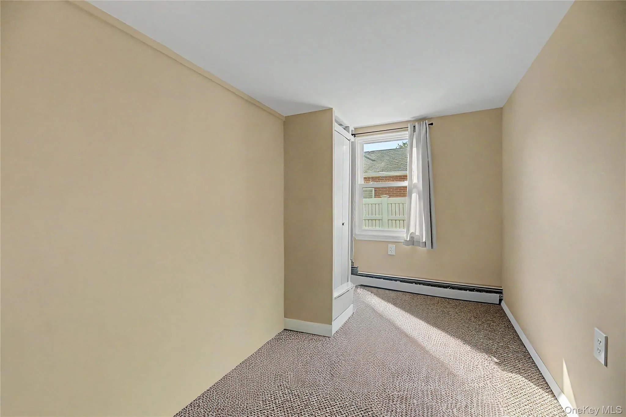 28 Roundhill Drive, Yonkers, NY, 3 Bedrooms Bedrooms, 7 Rooms Rooms,1 BathroomBathrooms,Residential Lease,For Rent,Roundhill,0,1030792 28 Roundhill Drive, Yonkers, NY, 3 Bedrooms Bedrooms, 7 Rooms Rooms,1 BathroomBathrooms,Residential Lease,For Rent,Roundhill,0,1030792