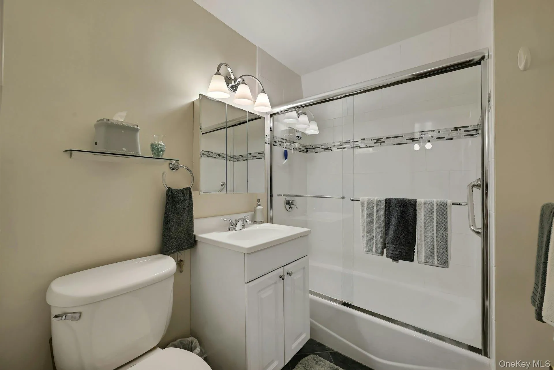9 Heritage Drive, Clarkstown, NY, 2 Bedrooms Bedrooms, 7 Rooms Rooms,2 BathroomsBathrooms,Residential,For Rent,Heritage,0,1030800 9 Heritage Drive, Clarkstown, NY, 2 Bedrooms Bedrooms, 7 Rooms Rooms,2 BathroomsBathrooms,Residential,For Rent,Heritage,0,1030800