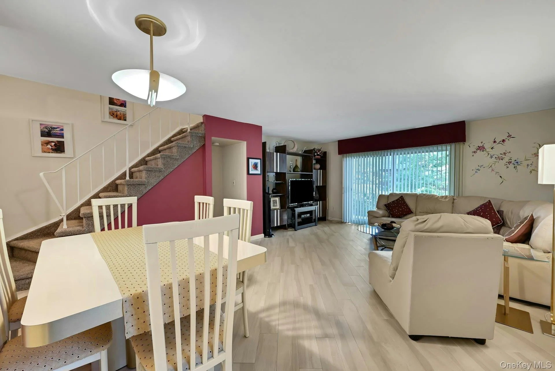 9 Heritage Drive, Clarkstown, NY, 2 Bedrooms Bedrooms, 7 Rooms Rooms,2 BathroomsBathrooms,Residential,For Rent,Heritage,0,1030800 9 Heritage Drive, Clarkstown, NY, 2 Bedrooms Bedrooms, 7 Rooms Rooms,2 BathroomsBathrooms,Residential,For Rent,Heritage,0,1030800