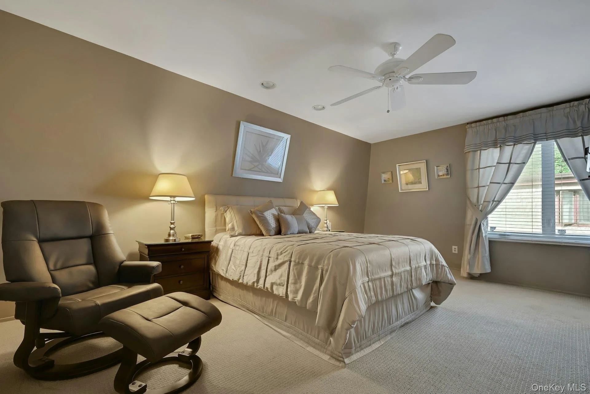 9 Heritage Drive, Clarkstown, NY, 2 Bedrooms Bedrooms, 7 Rooms Rooms,2 BathroomsBathrooms,Residential,For Rent,Heritage,0,1030800 9 Heritage Drive, Clarkstown, NY, 2 Bedrooms Bedrooms, 7 Rooms Rooms,2 BathroomsBathrooms,Residential,For Rent,Heritage,0,1030800
