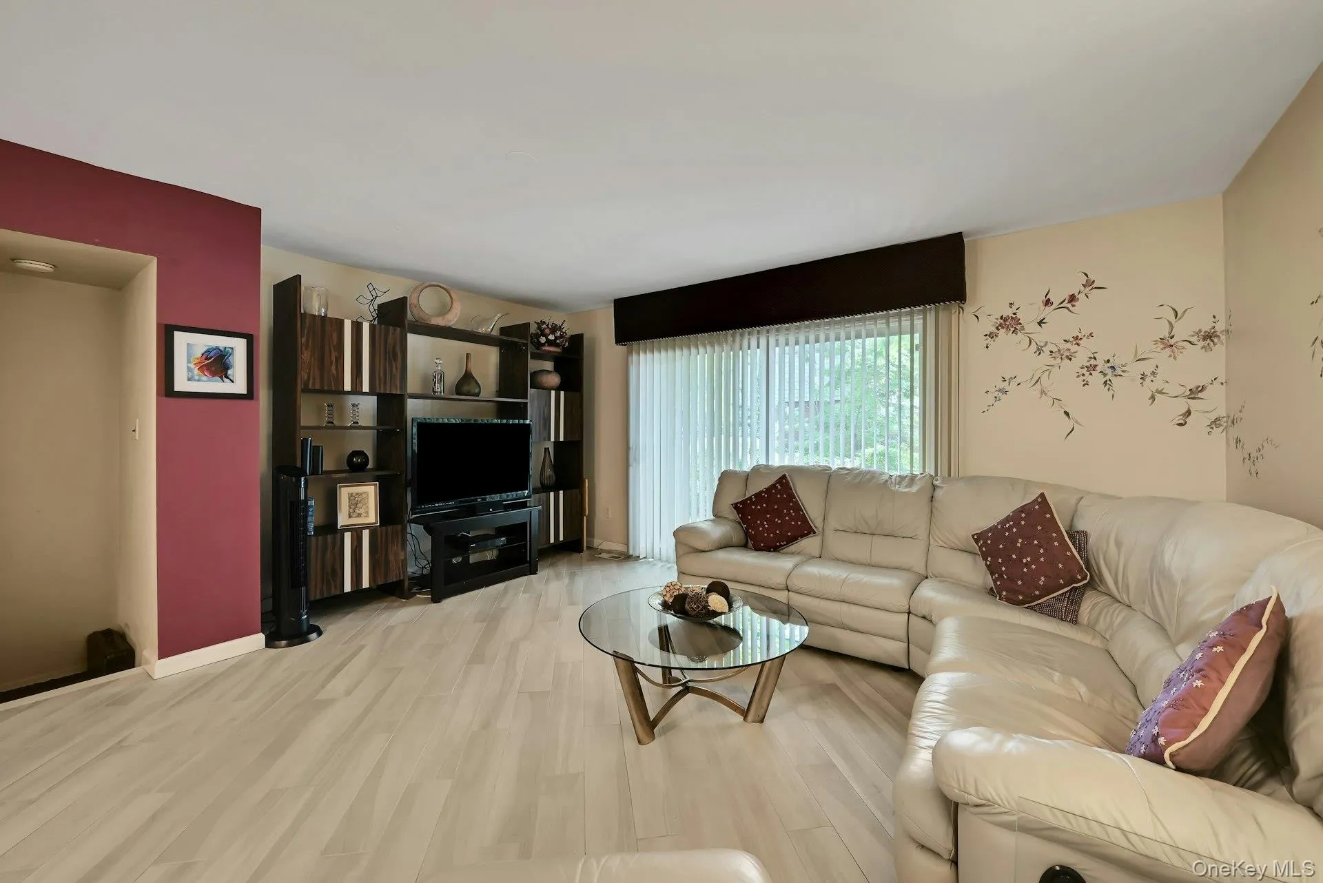 9 Heritage Drive, Clarkstown, NY, 2 Bedrooms Bedrooms, 7 Rooms Rooms,2 BathroomsBathrooms,Residential,For Rent,Heritage,0,1030800 9 Heritage Drive, Clarkstown, NY, 2 Bedrooms Bedrooms, 7 Rooms Rooms,2 BathroomsBathrooms,Residential,For Rent,Heritage,0,1030800