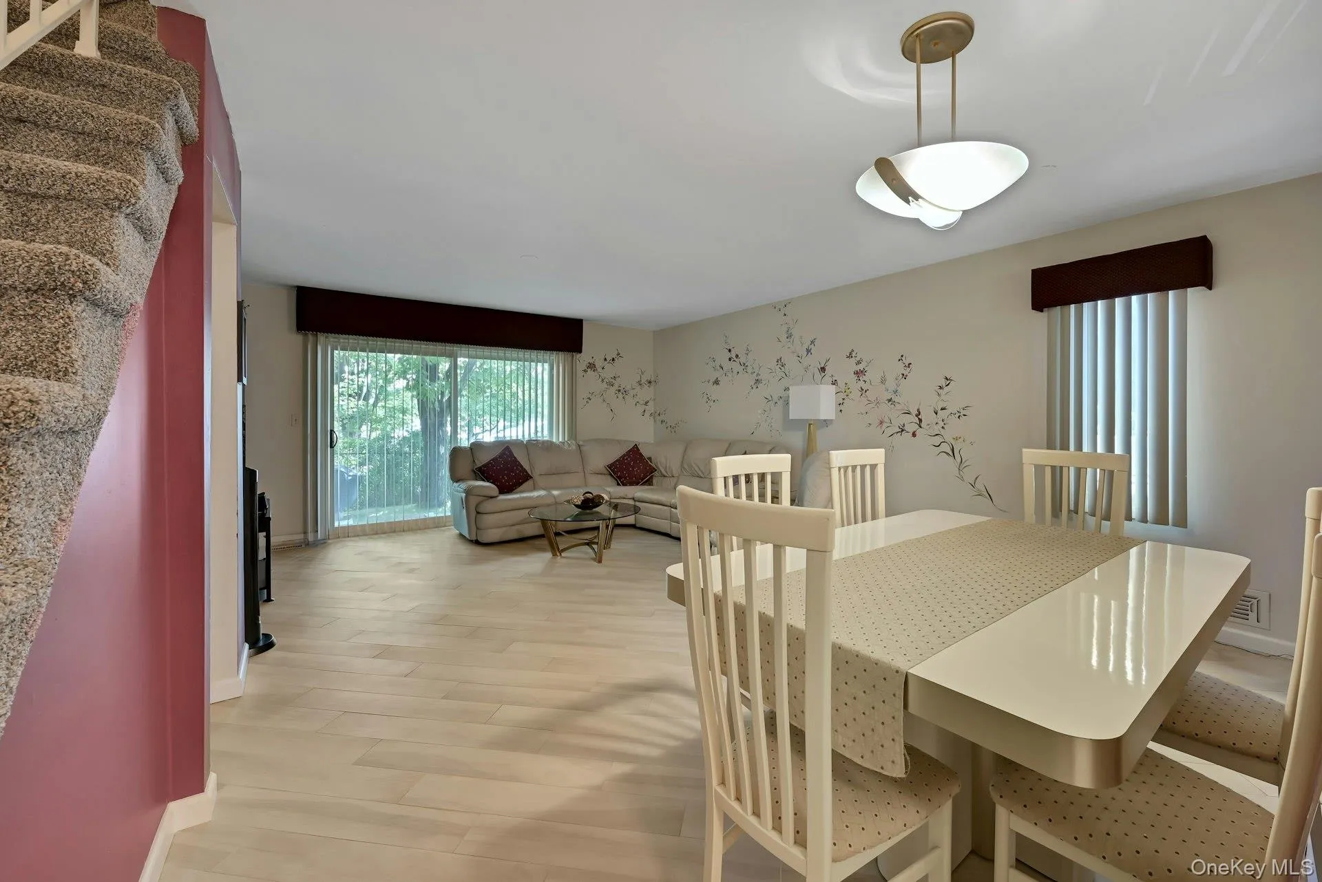 9 Heritage Drive, Clarkstown, NY, 2 Bedrooms Bedrooms, 7 Rooms Rooms,2 BathroomsBathrooms,Residential,For Rent,Heritage,0,1030800 9 Heritage Drive, Clarkstown, NY, 2 Bedrooms Bedrooms, 7 Rooms Rooms,2 BathroomsBathrooms,Residential,For Rent,Heritage,0,1030800