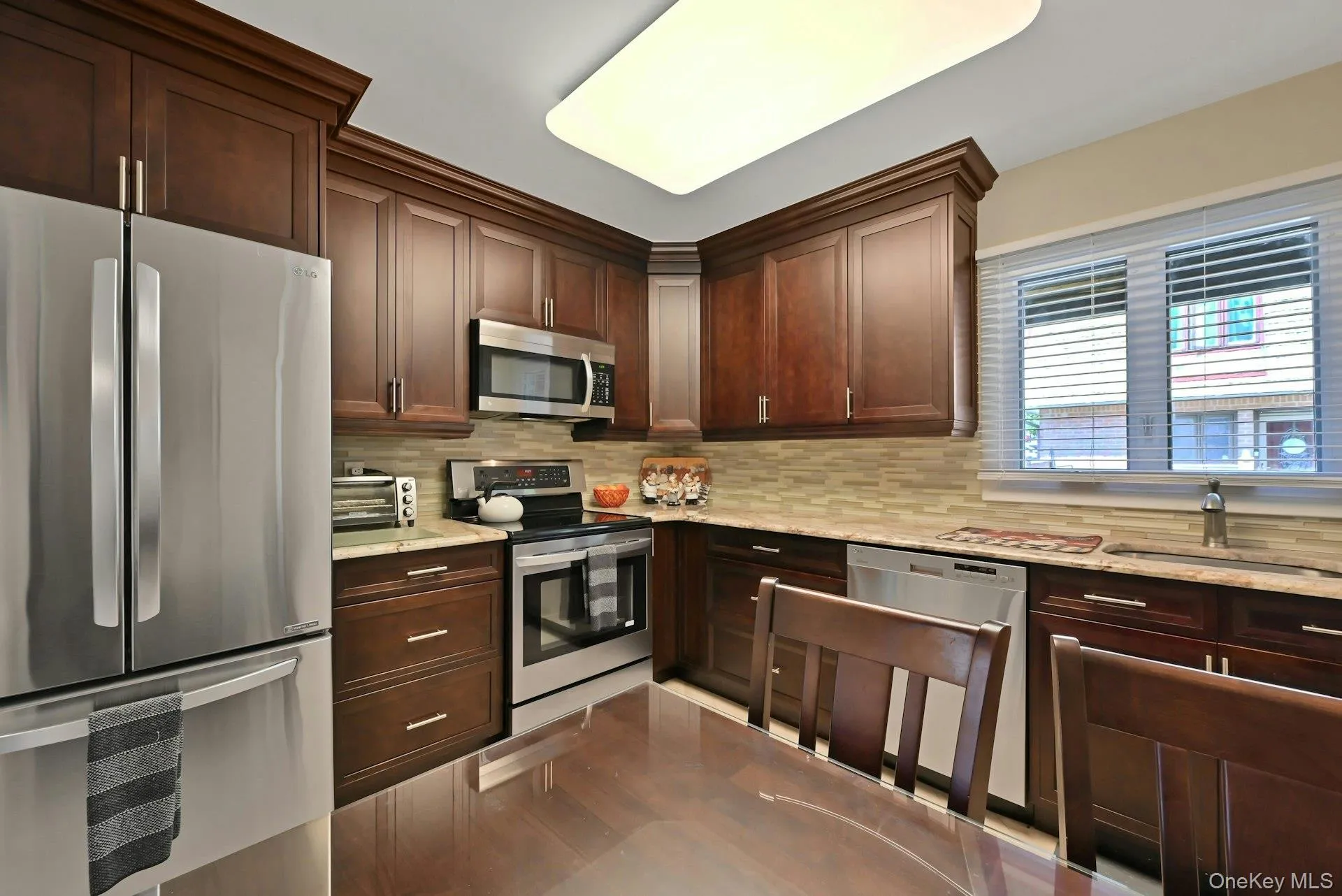 9 Heritage Drive, Clarkstown, NY, 2 Bedrooms Bedrooms, 7 Rooms Rooms,2 BathroomsBathrooms,Residential,For Rent,Heritage,0,1030800 9 Heritage Drive, Clarkstown, NY, 2 Bedrooms Bedrooms, 7 Rooms Rooms,2 BathroomsBathrooms,Residential,For Rent,Heritage,0,1030800