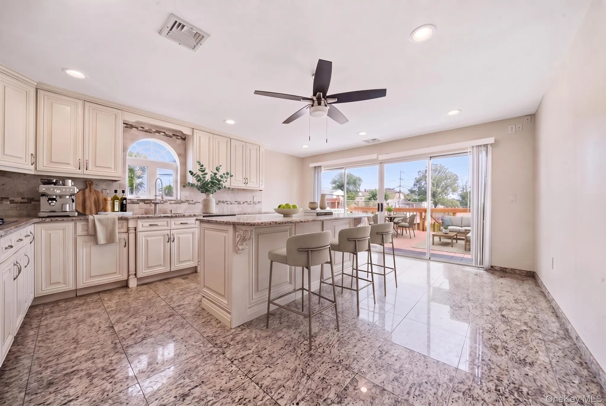3 Marjorie Lane, Hempstead, NY, 5 Bedrooms Bedrooms, 9 Rooms Rooms,4 BathroomsBathrooms,Residential,For Rent,Marjorie,0,1030802 3 Marjorie Lane, Hempstead, NY, 5 Bedrooms Bedrooms, 9 Rooms Rooms,4 BathroomsBathrooms,Residential,For Rent,Marjorie,0,1030802