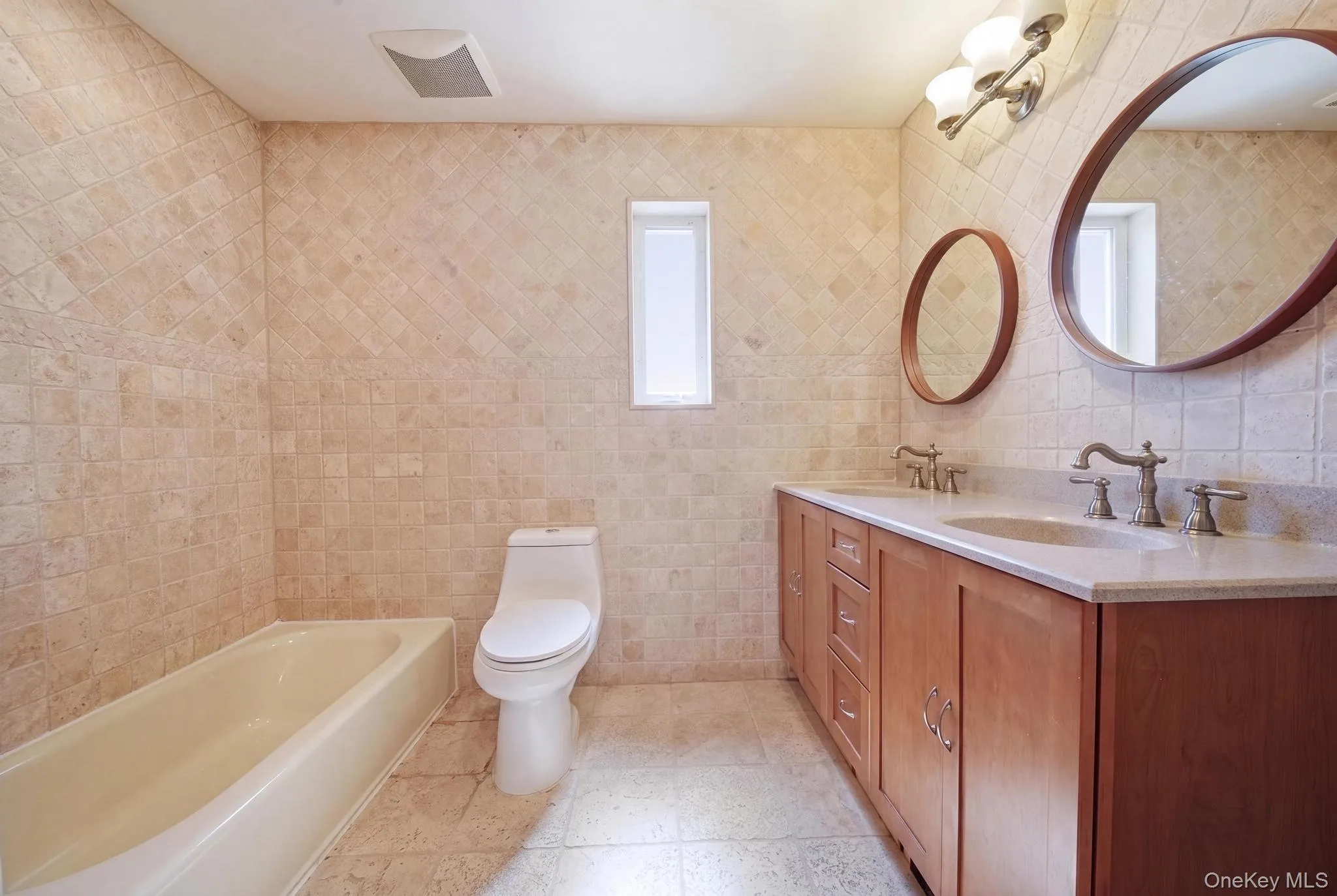 3 Marjorie Lane, Hempstead, NY, 5 Bedrooms Bedrooms, 9 Rooms Rooms,4 BathroomsBathrooms,Residential,For Rent,Marjorie,0,1030802 3 Marjorie Lane, Hempstead, NY, 5 Bedrooms Bedrooms, 9 Rooms Rooms,4 BathroomsBathrooms,Residential,For Rent,Marjorie,0,1030802