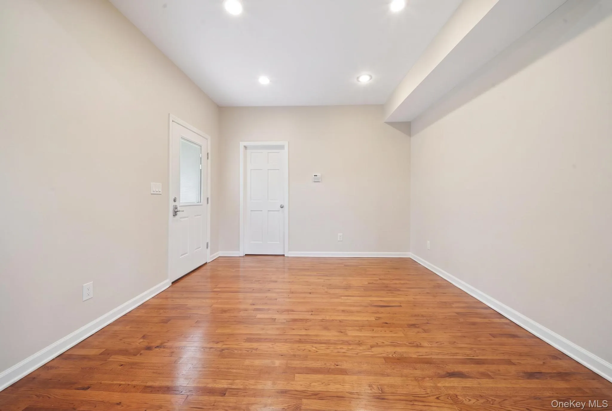3 Marjorie Lane, Hempstead, NY, 5 Bedrooms Bedrooms, 9 Rooms Rooms,4 BathroomsBathrooms,Residential,For Rent,Marjorie,0,1030802 3 Marjorie Lane, Hempstead, NY, 5 Bedrooms Bedrooms, 9 Rooms Rooms,4 BathroomsBathrooms,Residential,For Rent,Marjorie,0,1030802