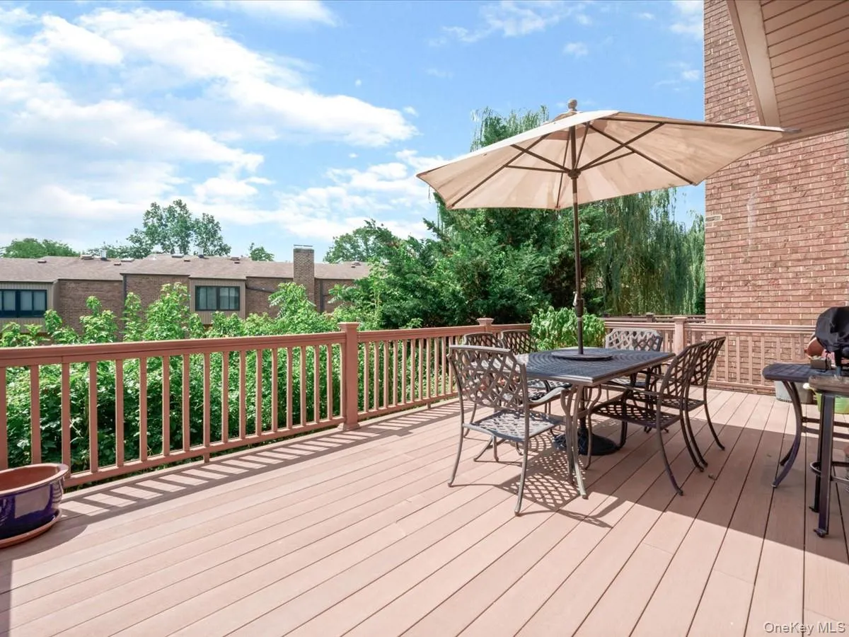 34 Windsor Gate Drive, North Hempstead, NY, 3 Bedrooms Bedrooms, 6 Rooms Rooms,2 BathroomsBathrooms,Residential,For Rent,Windsor Gate,0,1030803 34 Windsor Gate Drive, North Hempstead, NY, 3 Bedrooms Bedrooms, 6 Rooms Rooms,2 BathroomsBathrooms,Residential,For Rent,Windsor Gate,0,1030803
