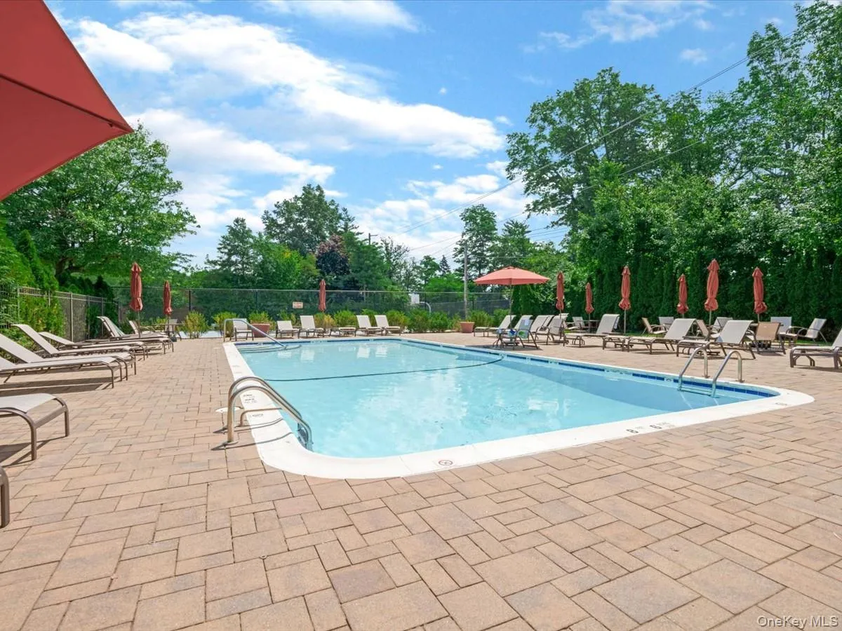 34 Windsor Gate Drive, North Hempstead, NY, 3 Bedrooms Bedrooms, 6 Rooms Rooms,2 BathroomsBathrooms,Residential,For Rent,Windsor Gate,0,1030803 34 Windsor Gate Drive, North Hempstead, NY, 3 Bedrooms Bedrooms, 6 Rooms Rooms,2 BathroomsBathrooms,Residential,For Rent,Windsor Gate,0,1030803