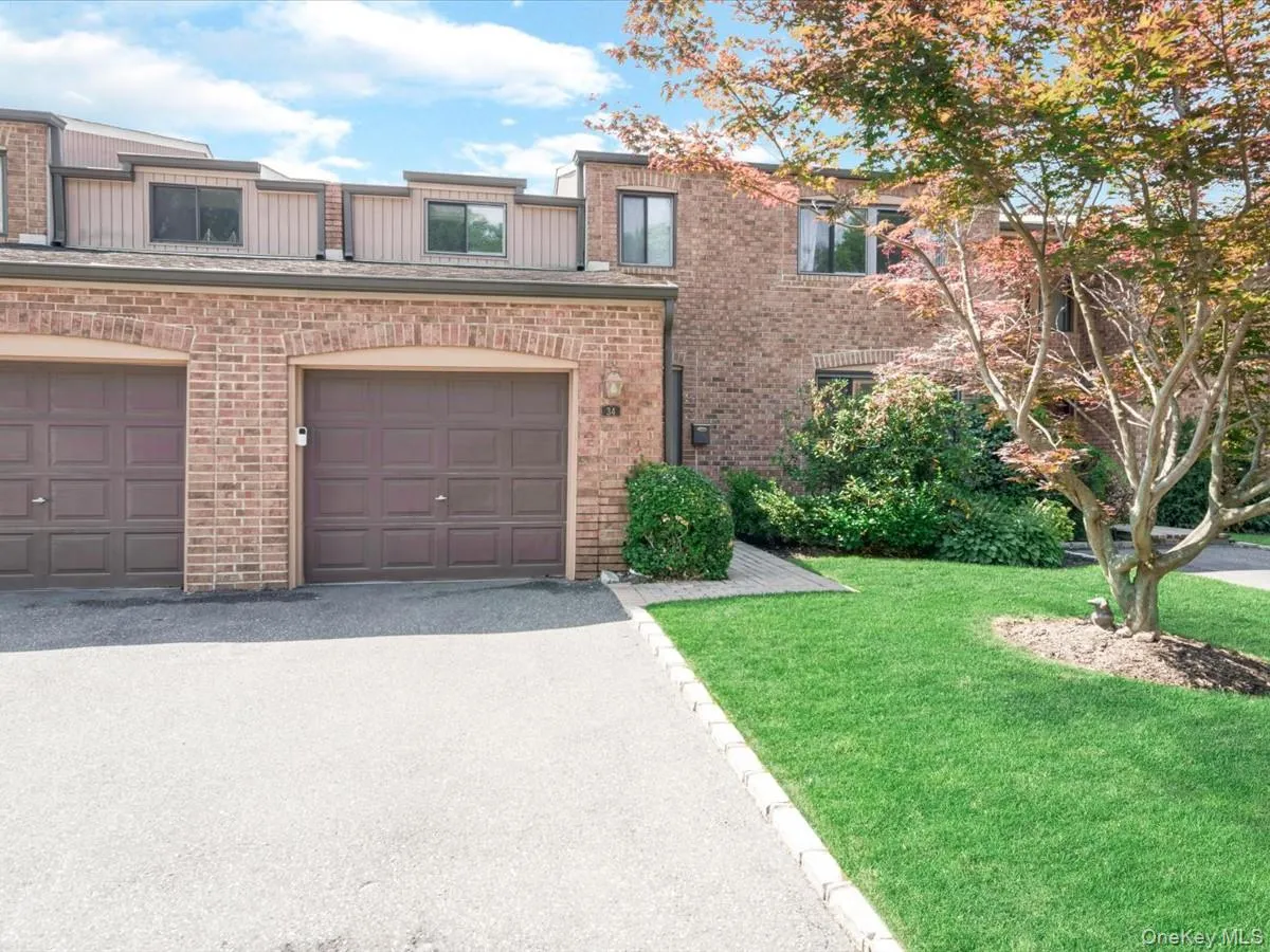 34 Windsor Gate Drive, North Hempstead, NY, 3 Bedrooms Bedrooms, 6 Rooms Rooms,2 BathroomsBathrooms,Residential,For Rent,Windsor Gate,0,1030803 34 Windsor Gate Drive, North Hempstead, NY, 3 Bedrooms Bedrooms, 6 Rooms Rooms,2 BathroomsBathrooms,Residential,For Rent,Windsor Gate,0,1030803
