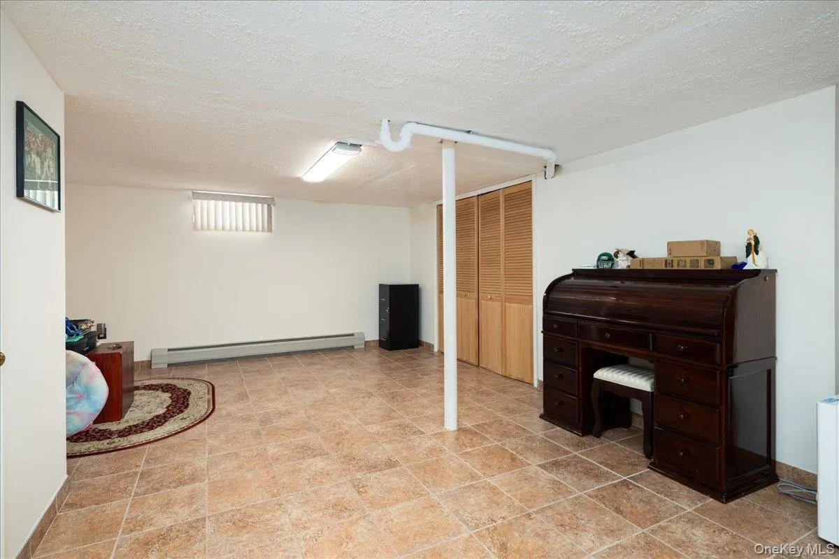 714 Wyckoff Avenue, Hempstead, NY, 3 Bedrooms Bedrooms, 6 Rooms Rooms,2 BathroomsBathrooms,Residential,For Rent,Wyckoff,0,1030806 714 Wyckoff Avenue, Hempstead, NY, 3 Bedrooms Bedrooms, 6 Rooms Rooms,2 BathroomsBathrooms,Residential,For Rent,Wyckoff,0,1030806