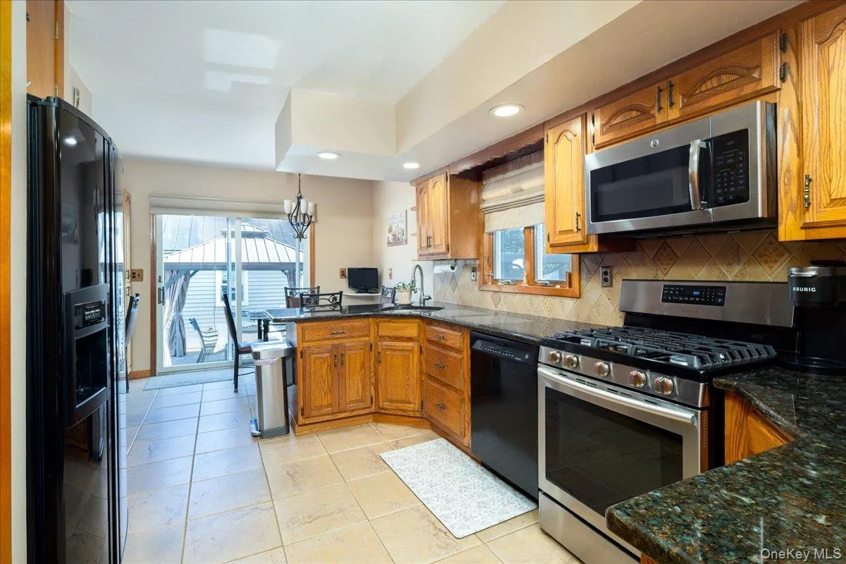 714 Wyckoff Avenue, Hempstead, NY, 3 Bedrooms Bedrooms, 6 Rooms Rooms,2 BathroomsBathrooms,Residential,For Rent,Wyckoff,0,1030806 714 Wyckoff Avenue, Hempstead, NY, 3 Bedrooms Bedrooms, 6 Rooms Rooms,2 BathroomsBathrooms,Residential,For Rent,Wyckoff,0,1030806