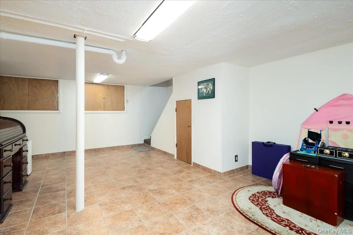 714 Wyckoff Avenue, Hempstead, NY, 3 Bedrooms Bedrooms, 6 Rooms Rooms,2 BathroomsBathrooms,Residential,For Rent,Wyckoff,0,1030806 714 Wyckoff Avenue, Hempstead, NY, 3 Bedrooms Bedrooms, 6 Rooms Rooms,2 BathroomsBathrooms,Residential,For Rent,Wyckoff,0,1030806