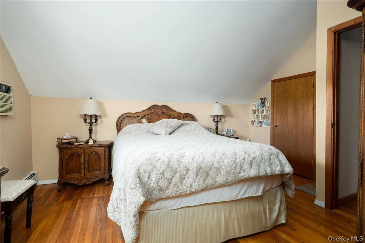 714 Wyckoff Avenue, Hempstead, NY, 3 Bedrooms Bedrooms, 6 Rooms Rooms,2 BathroomsBathrooms,Residential,For Rent,Wyckoff,0,1030806 714 Wyckoff Avenue, Hempstead, NY, 3 Bedrooms Bedrooms, 6 Rooms Rooms,2 BathroomsBathrooms,Residential,For Rent,Wyckoff,0,1030806