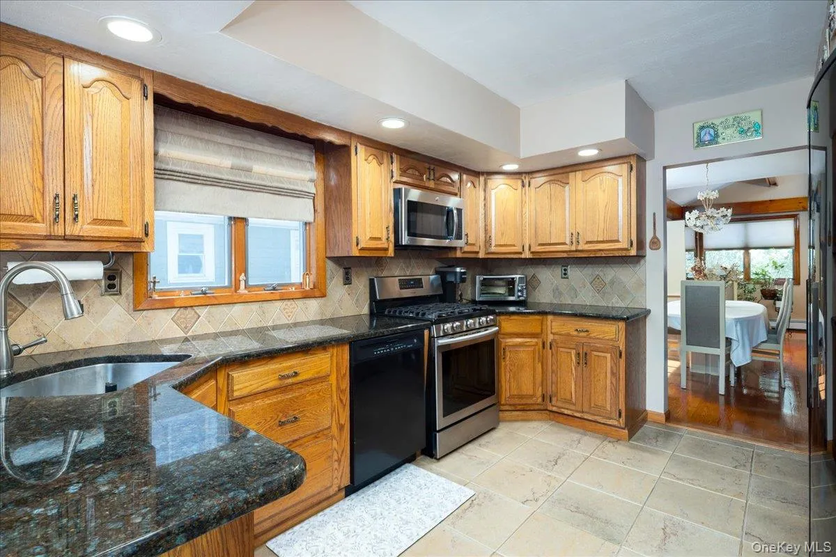 714 Wyckoff Avenue, Hempstead, NY, 3 Bedrooms Bedrooms, 6 Rooms Rooms,2 BathroomsBathrooms,Residential,For Rent,Wyckoff,0,1030806 714 Wyckoff Avenue, Hempstead, NY, 3 Bedrooms Bedrooms, 6 Rooms Rooms,2 BathroomsBathrooms,Residential,For Rent,Wyckoff,0,1030806